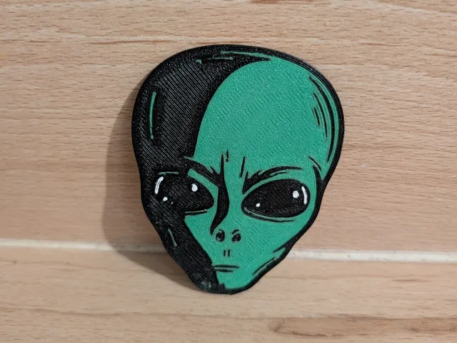 Alien face 2D art