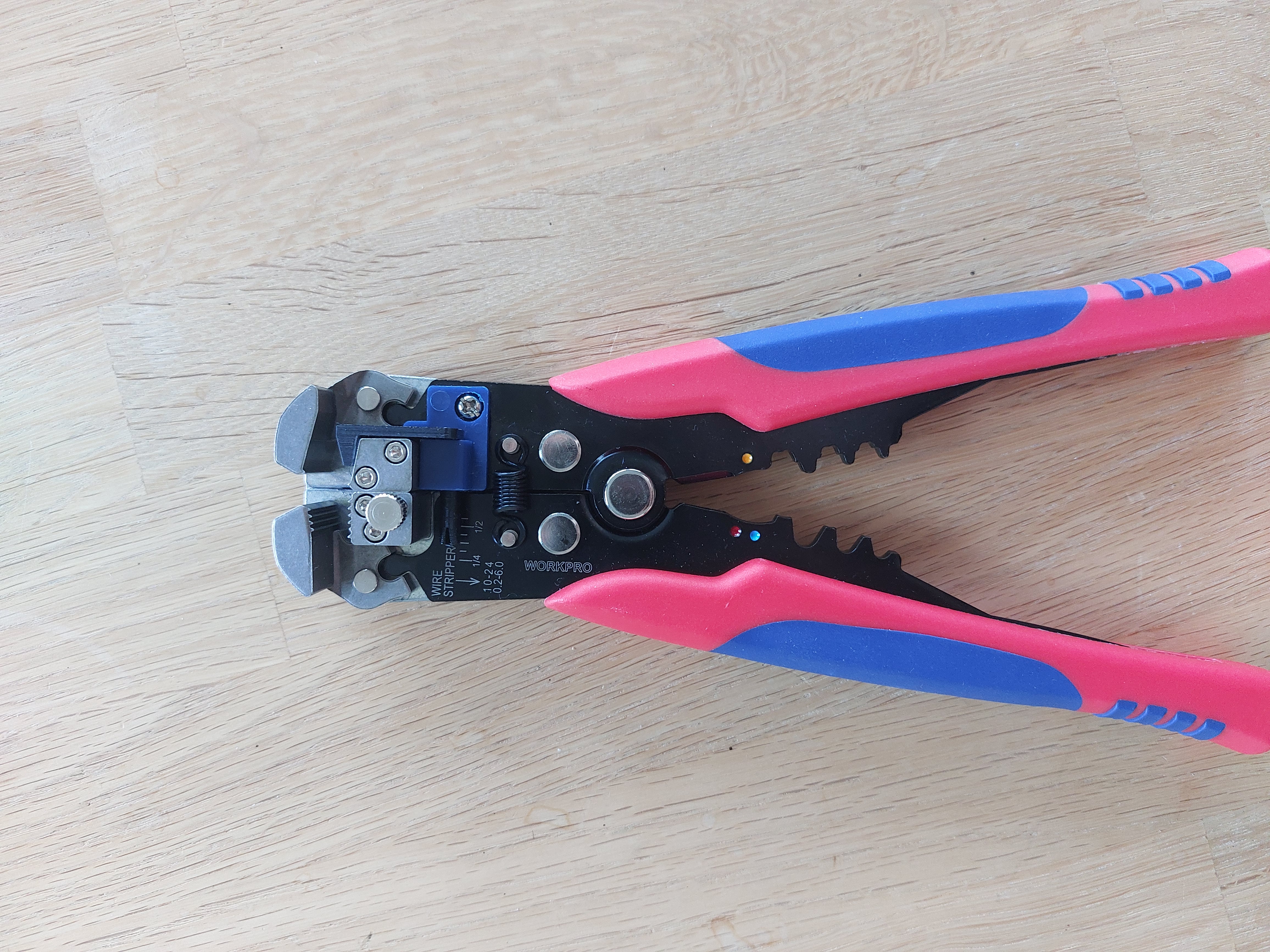 Wire stripper adjustable stop