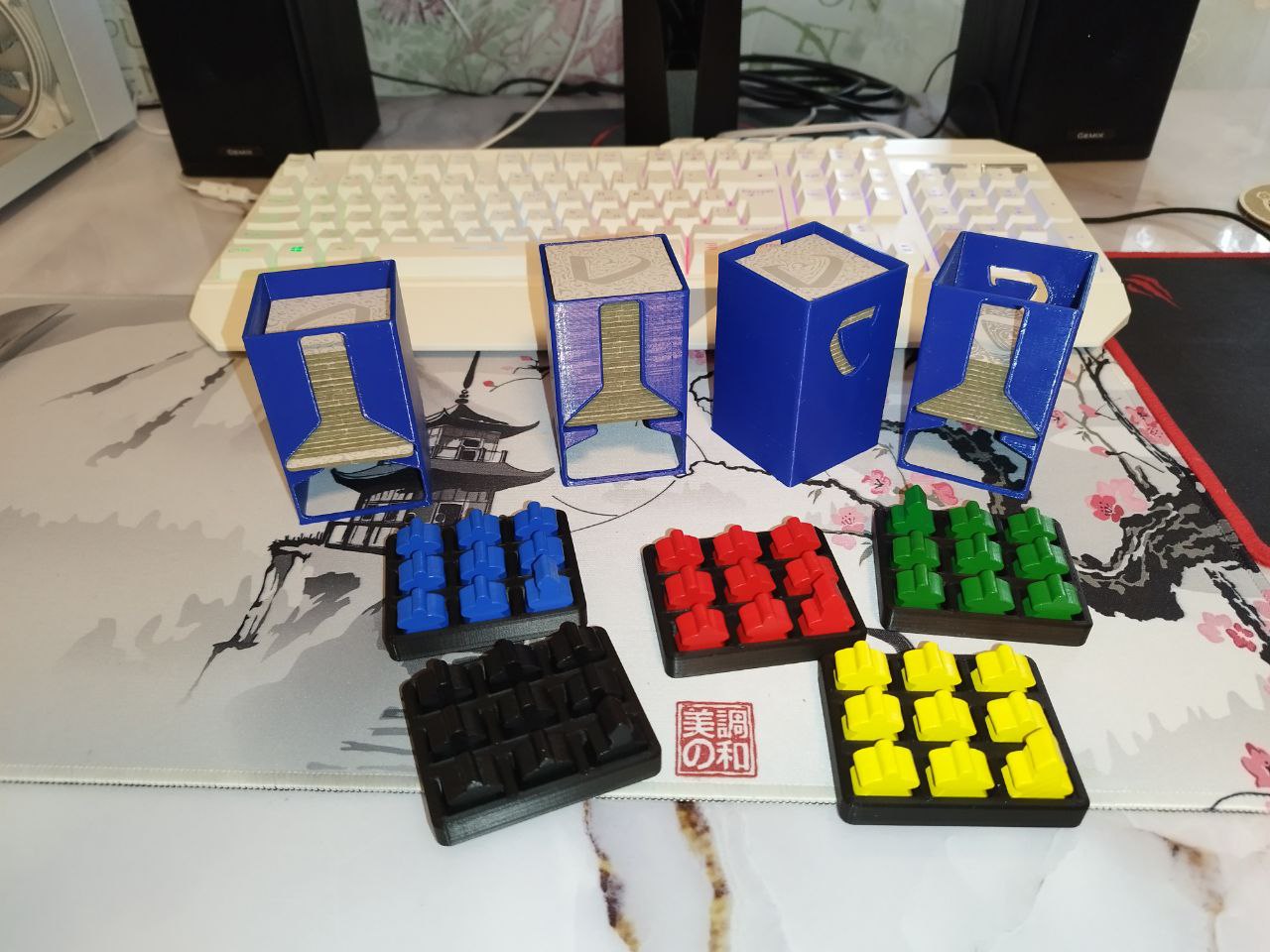 Carcassonne Cards Tower and Meeple Holder