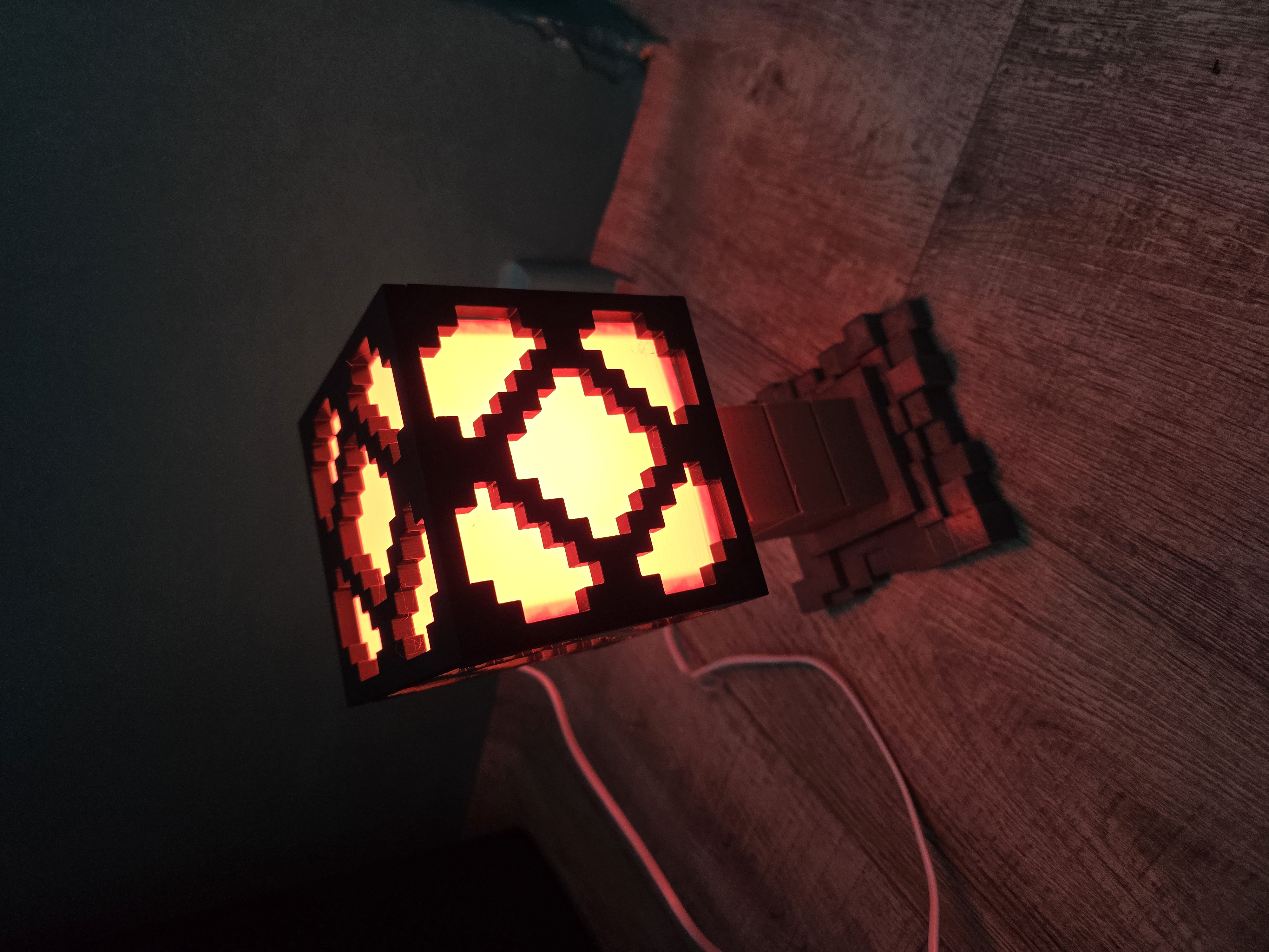 Redstone Lamp - Night Stand edition