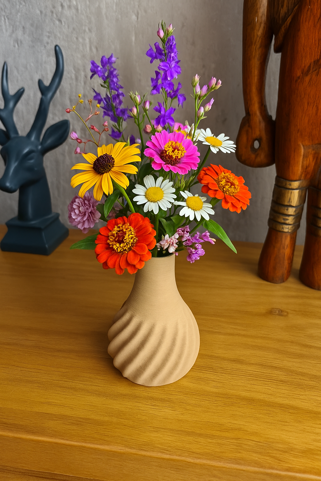 Miniatura 3 do modelo 3D Eclipse Twist Vase