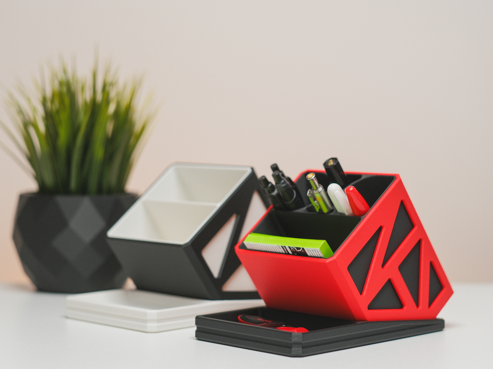 Miniatura 5 do modelo 3D Modular Desk Organiser