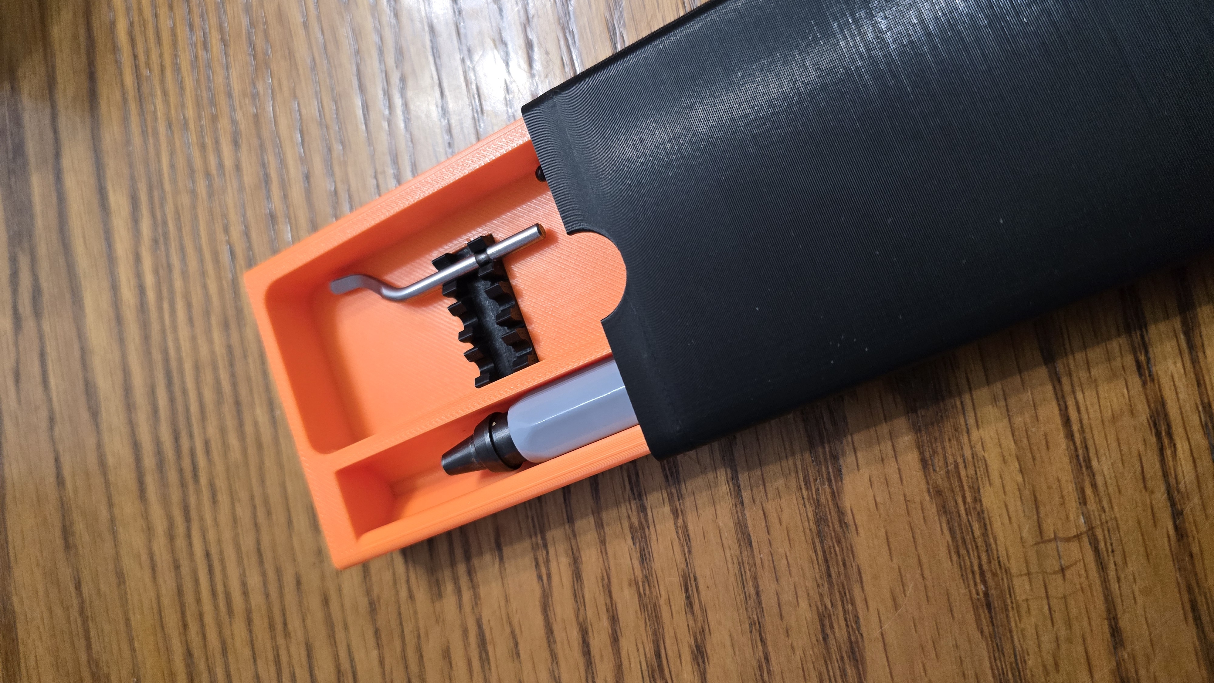 Deburring Magnetic Case