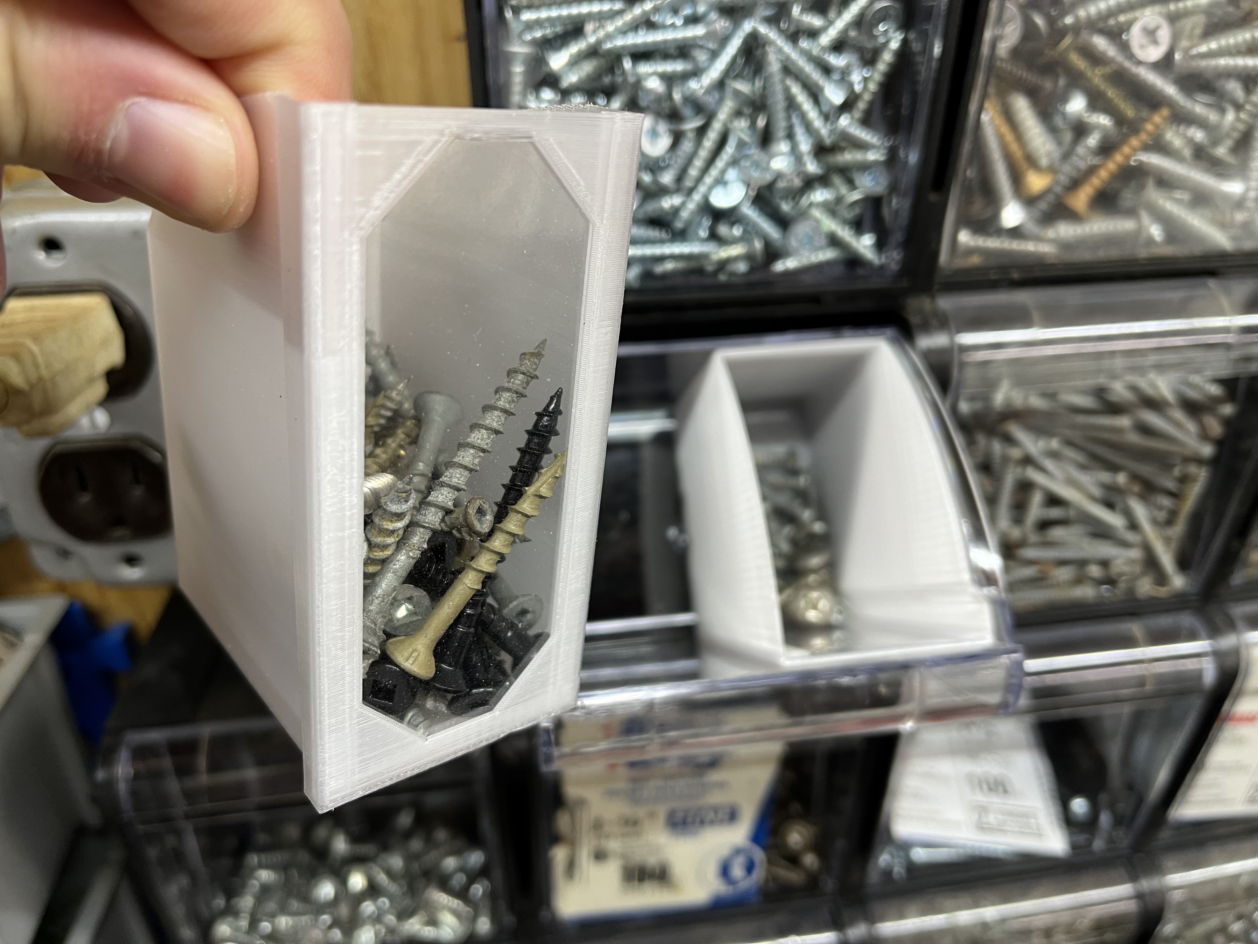 Harbor Freight Stackable Tilt Bin Bin Inserts - Windowed and Windowless — thumbnail 2