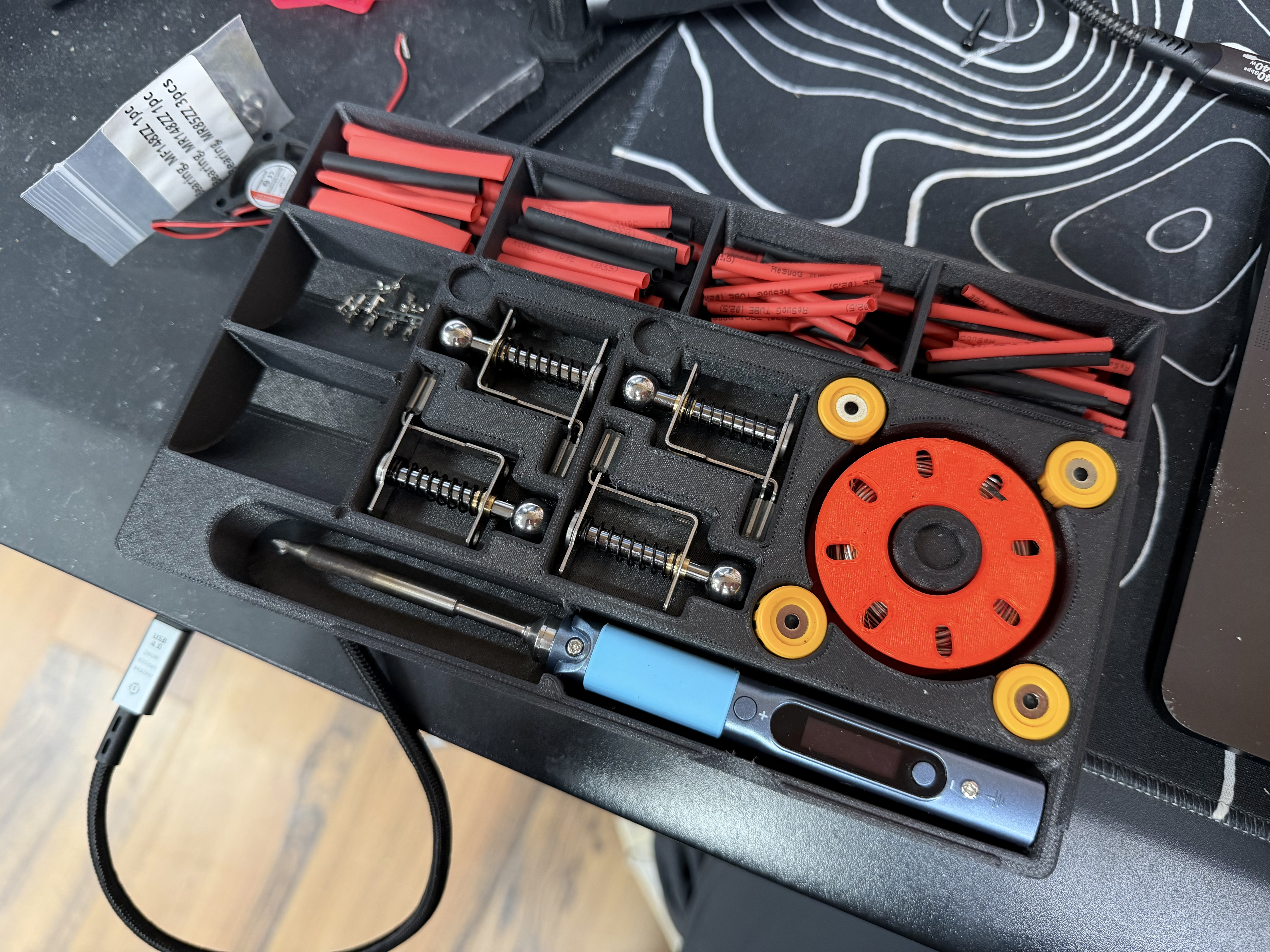 The Ultimate OmniFixo Gridfinity Organizer Case Thingie