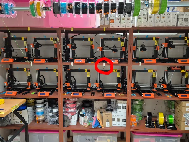 Průchodka filamentu