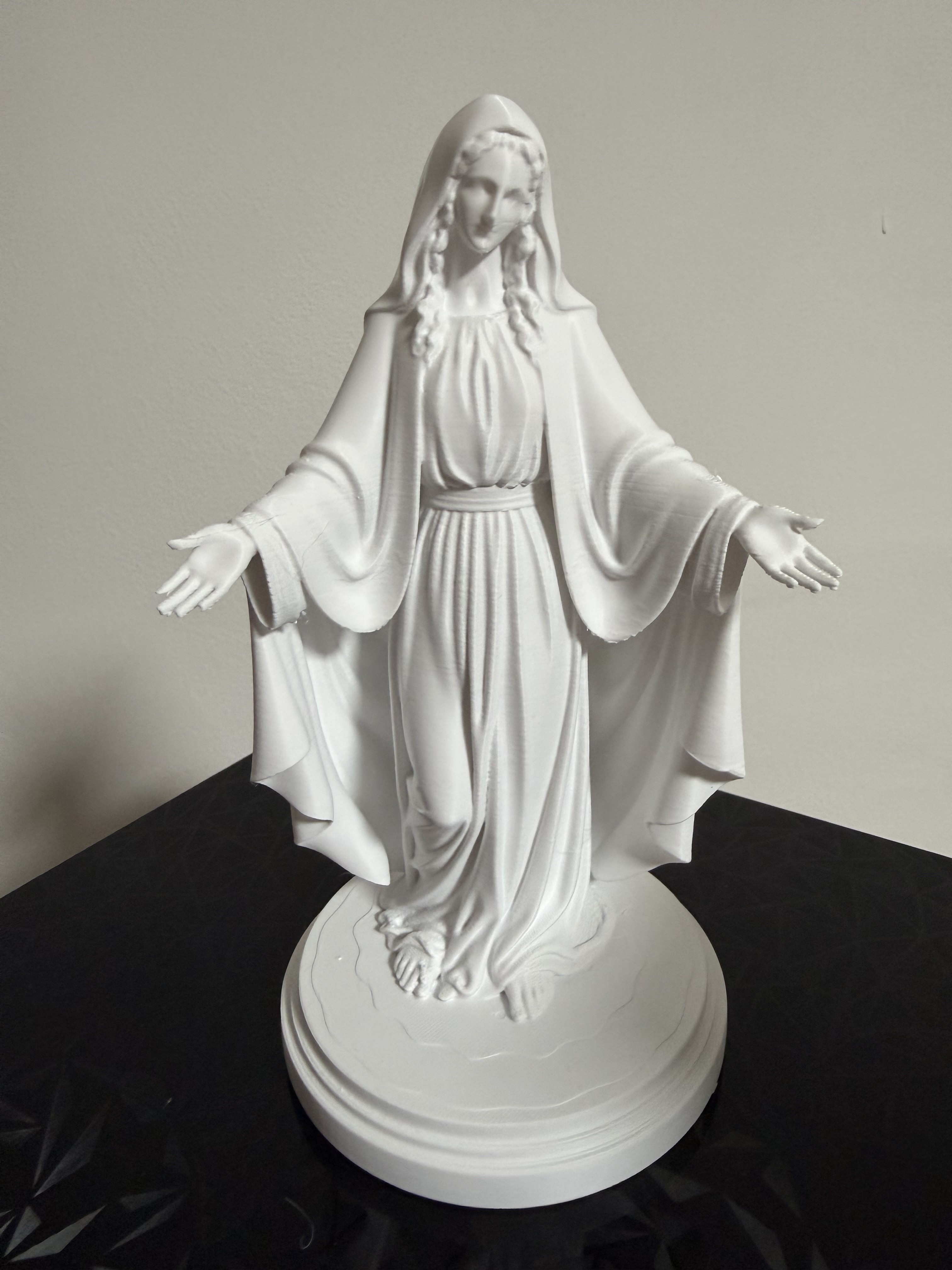Statuetta della Vergine Maria