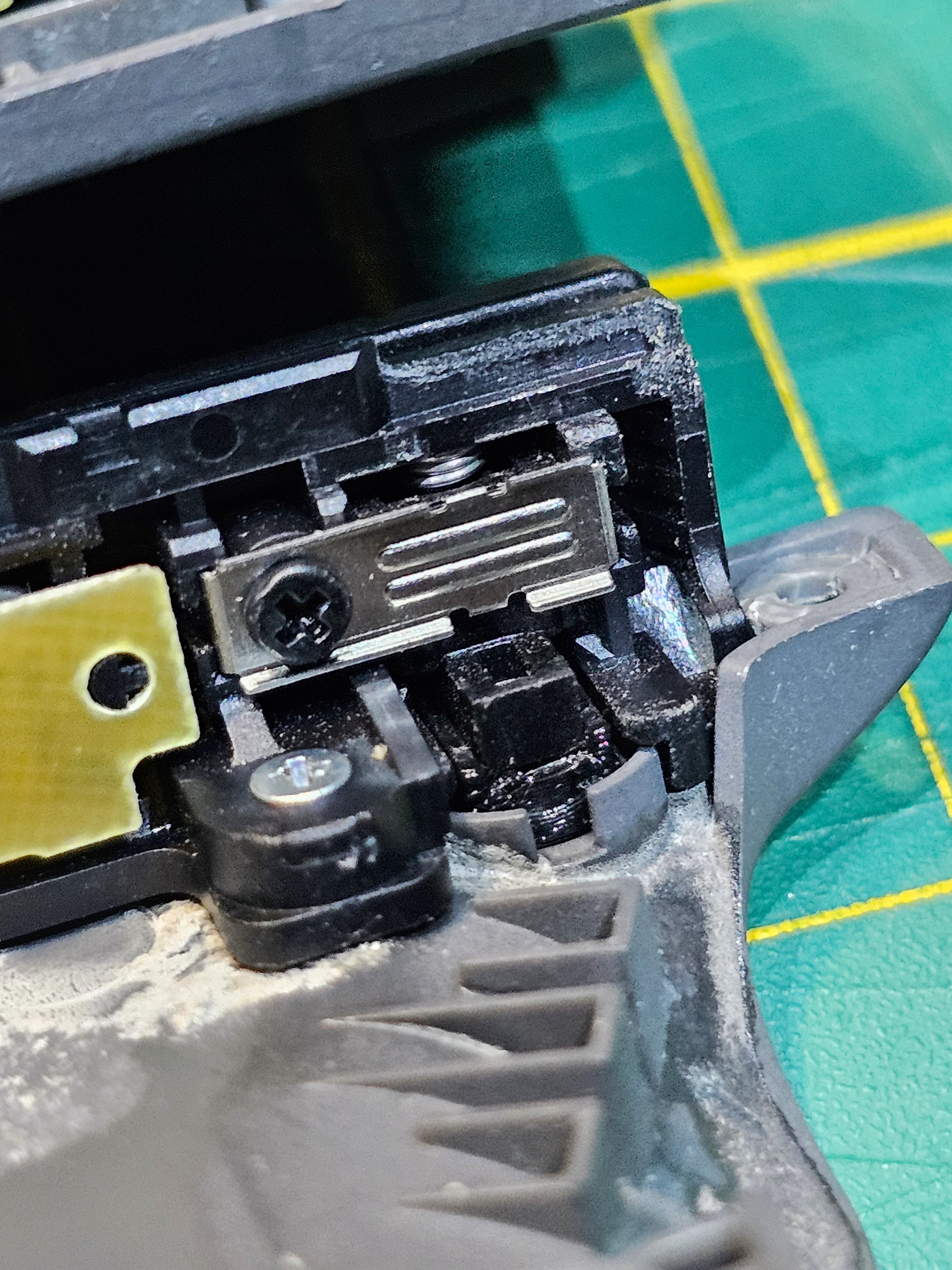 Miniatura 3 do modelo 3D Switch Joycon Controller Release Button.