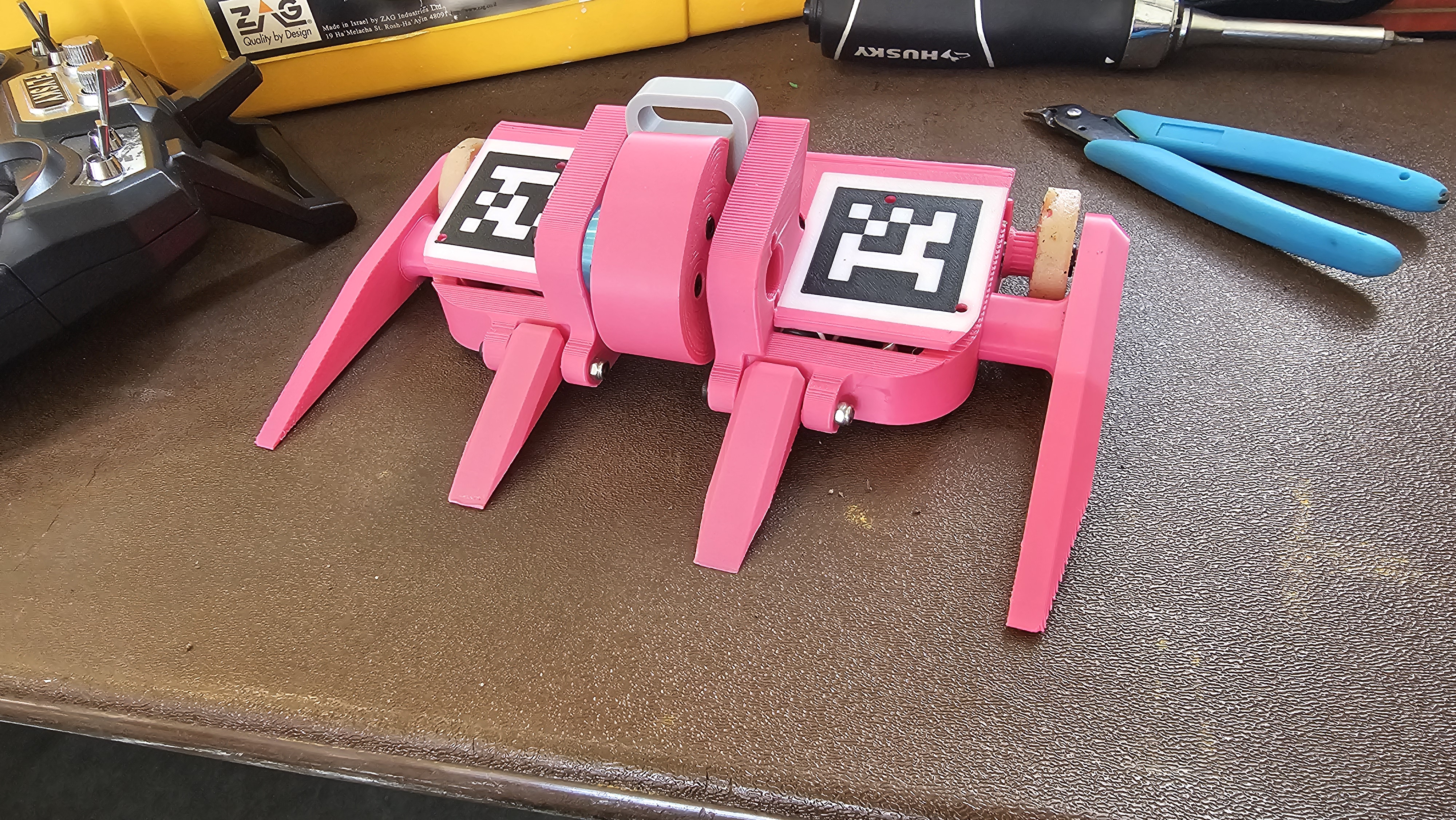 Polachrome (plastic antweight combat robot)