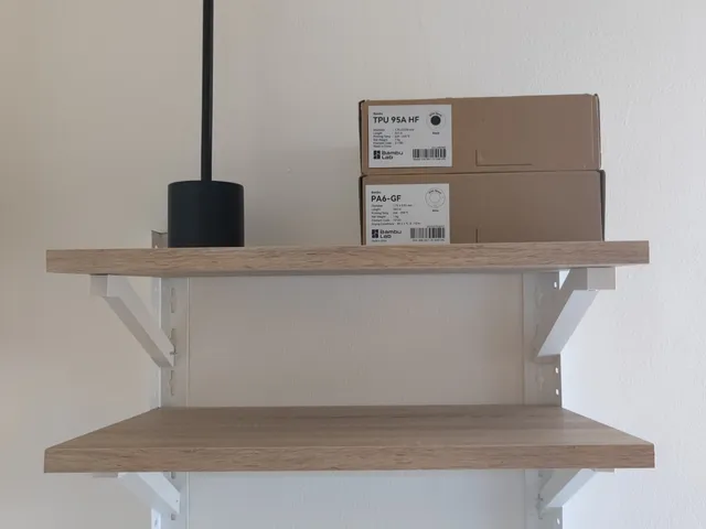 Adjustable Shelf Brackets – Thin & Thick Profiles (3D Printable)
