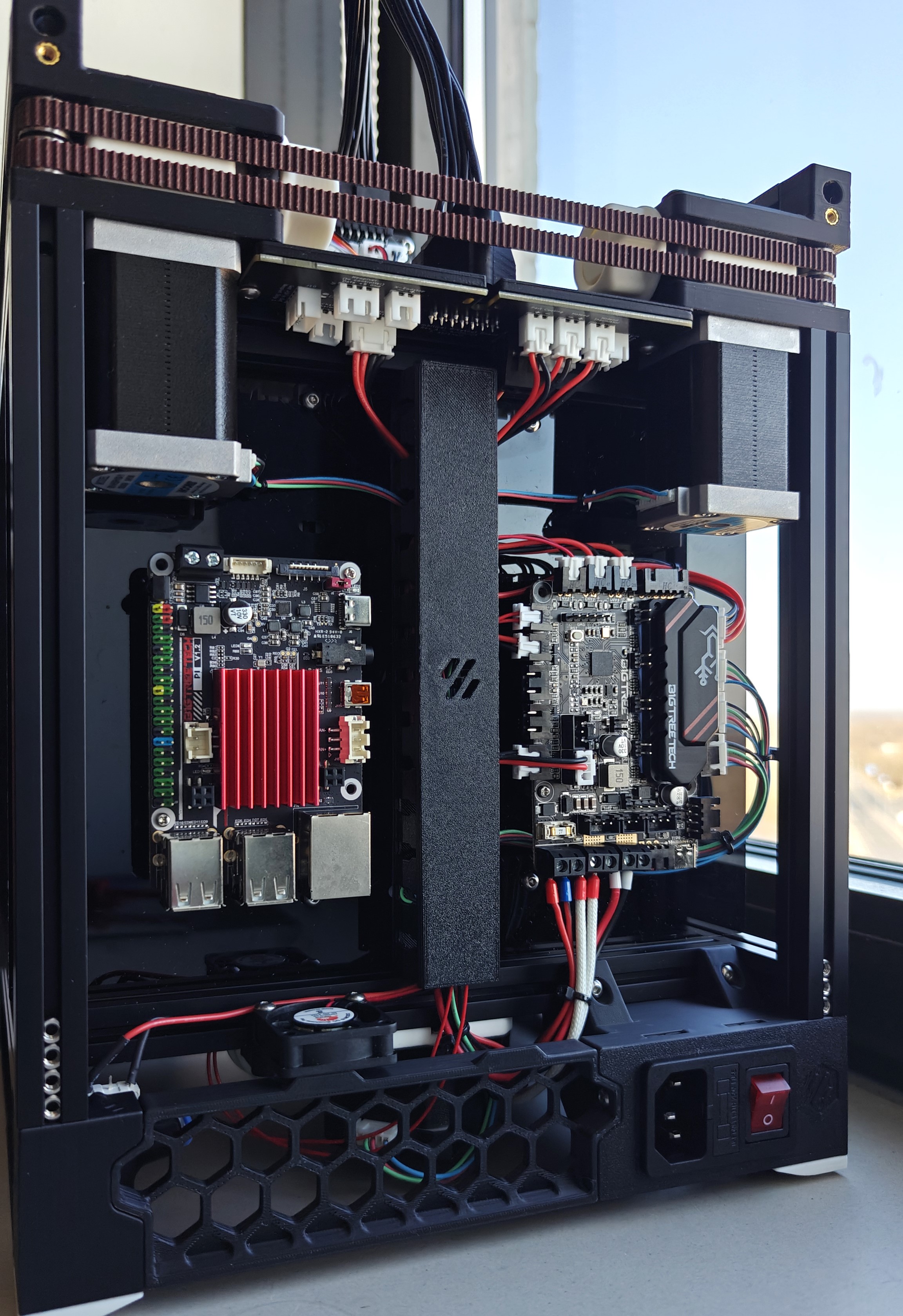 Full-length Cable duct for Voron 0.2