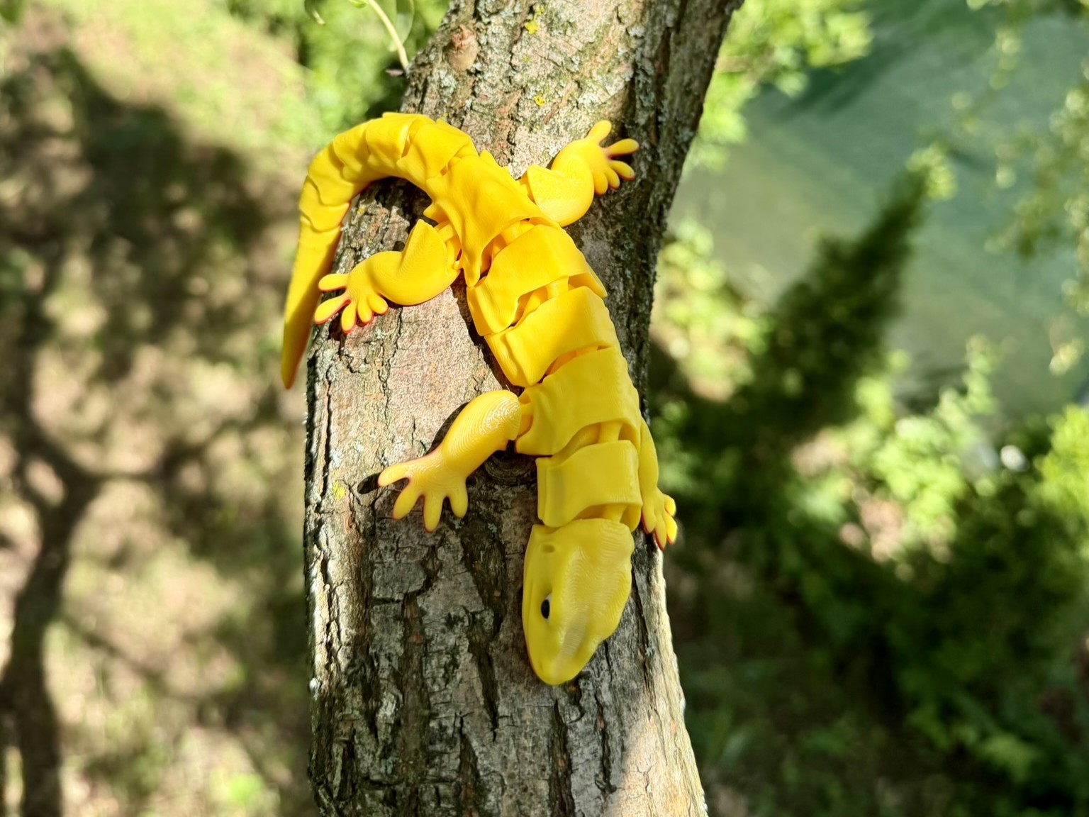 Miniatura 2 do modelo 3D Articulated flexi Desert Lizard