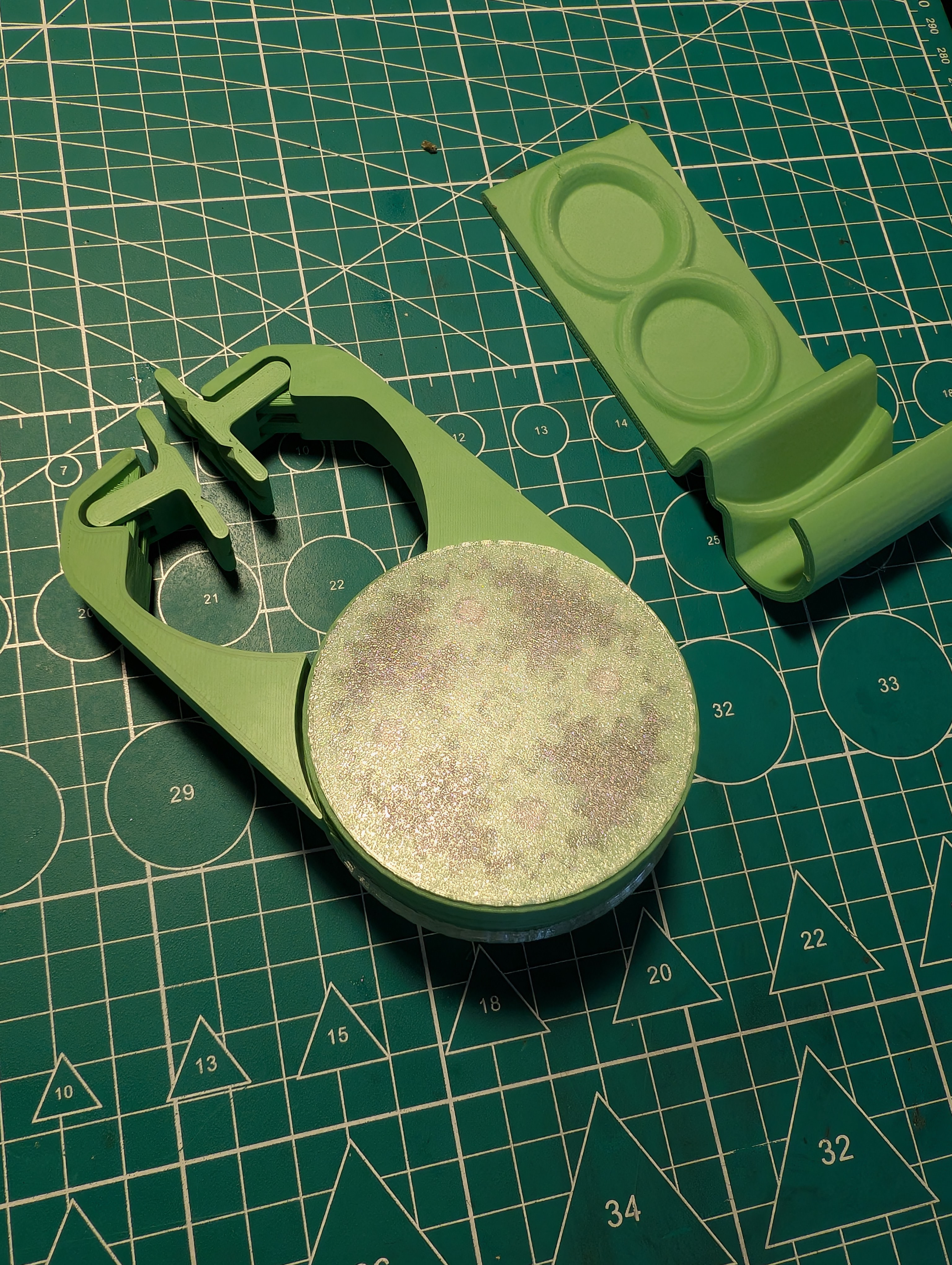 Pinch point covers for the Mantis Arm