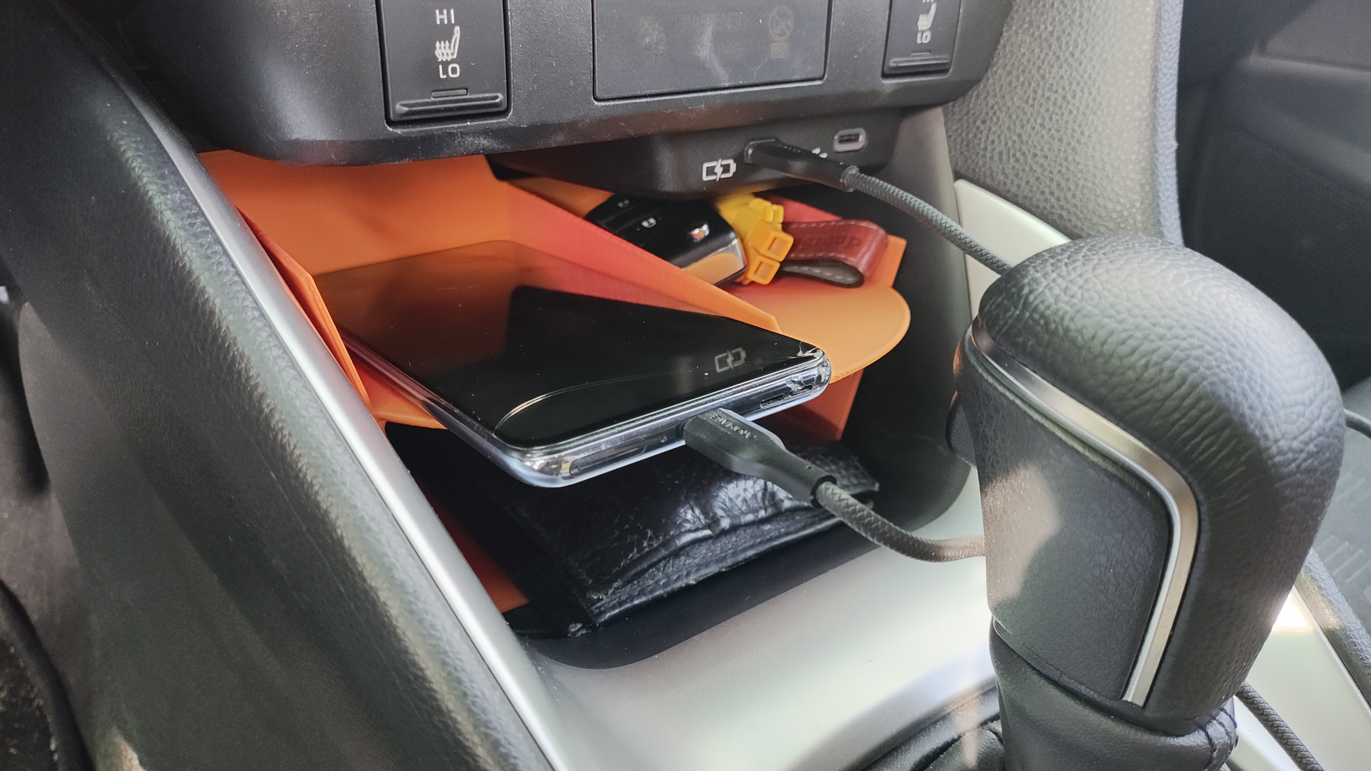 Toyota Yaris (2020-, gen 4, XP210) Storage Tray for Phone and Stuff 3D model