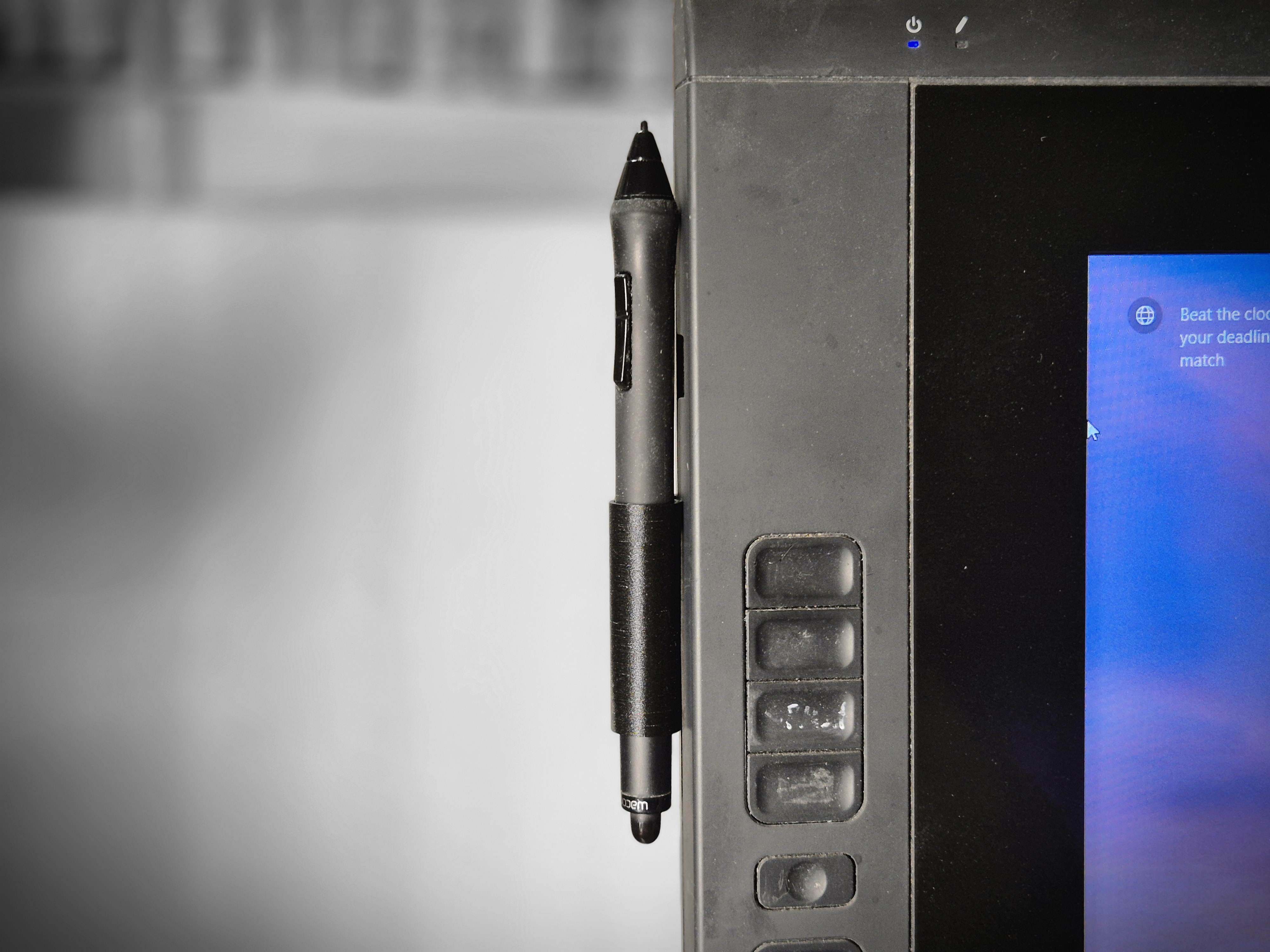 Wacom Cintiq 22HD Pen holder