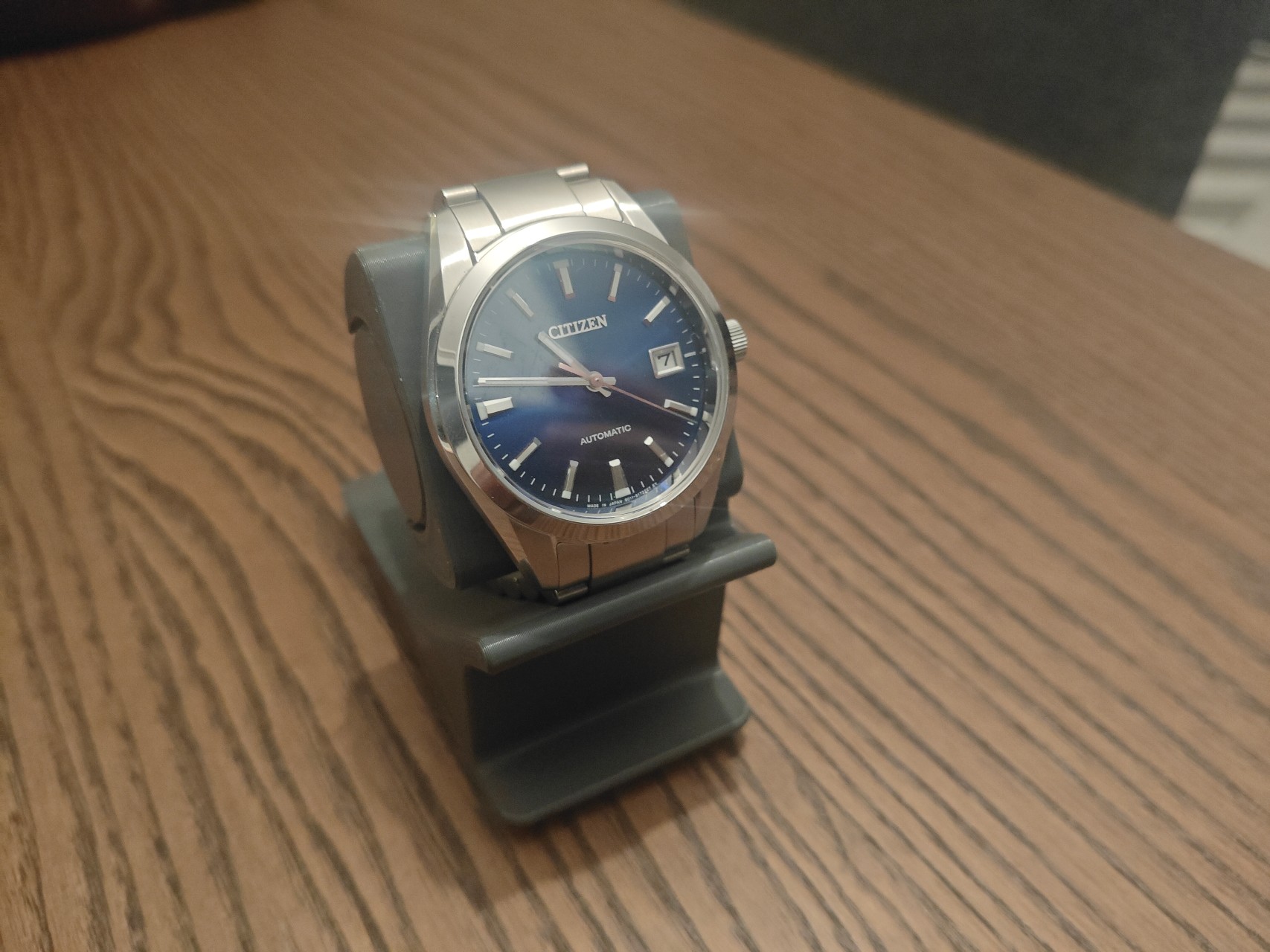 Gridfinity Watch Stand with Small Compartment 3D model thumbnail