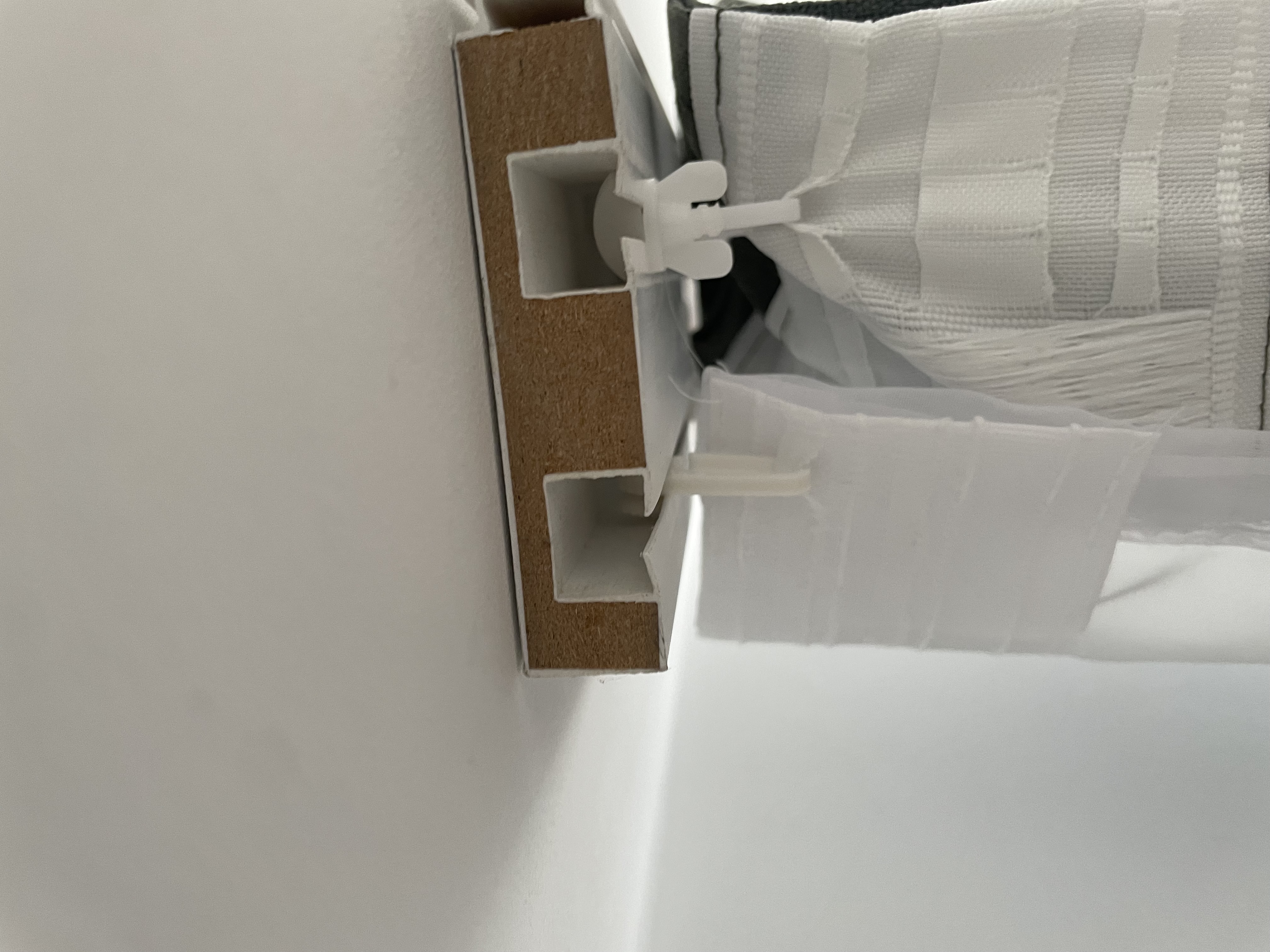 Curtain Glider