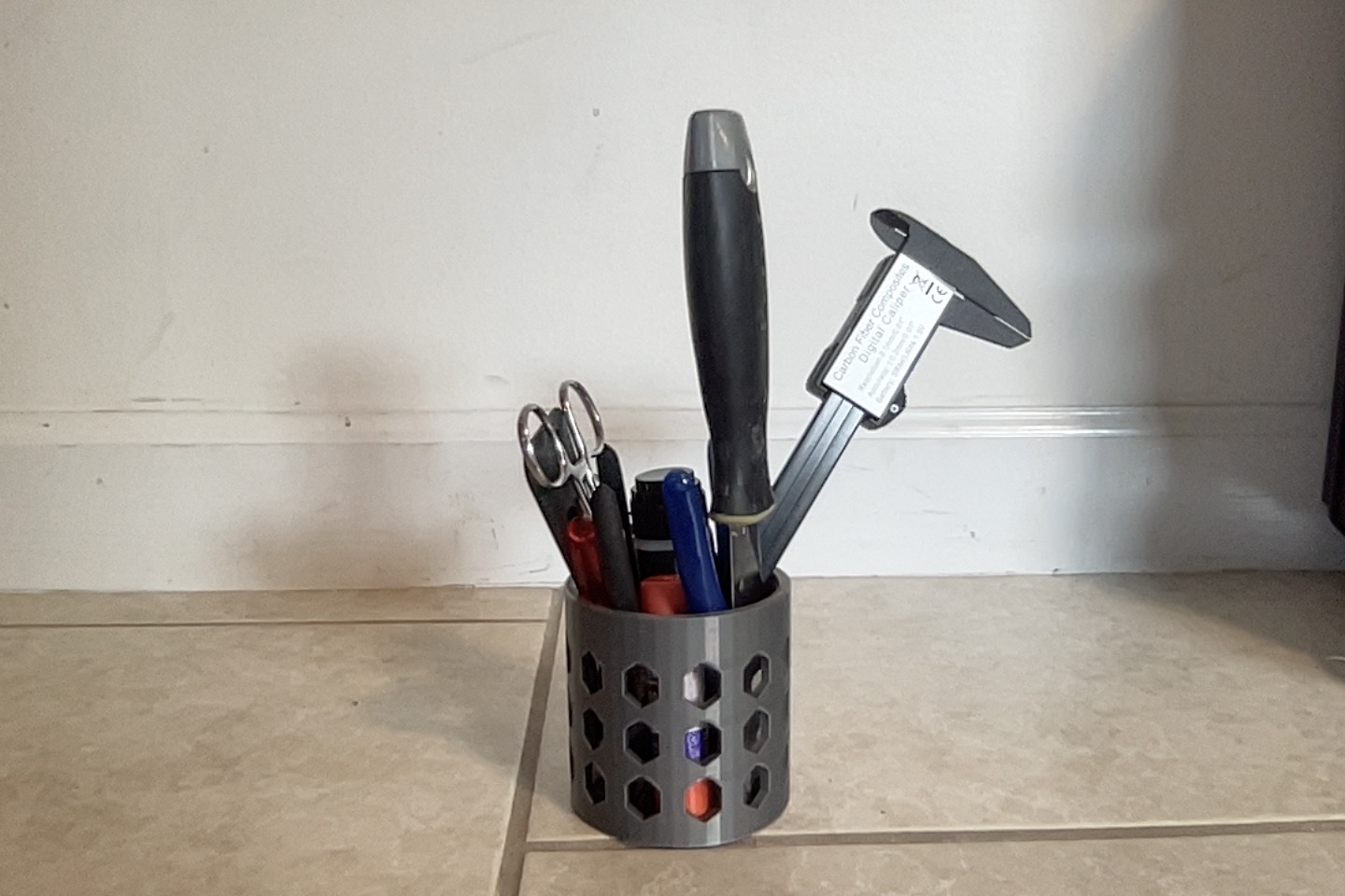 Basic Hexagon Print Pencil Cup
