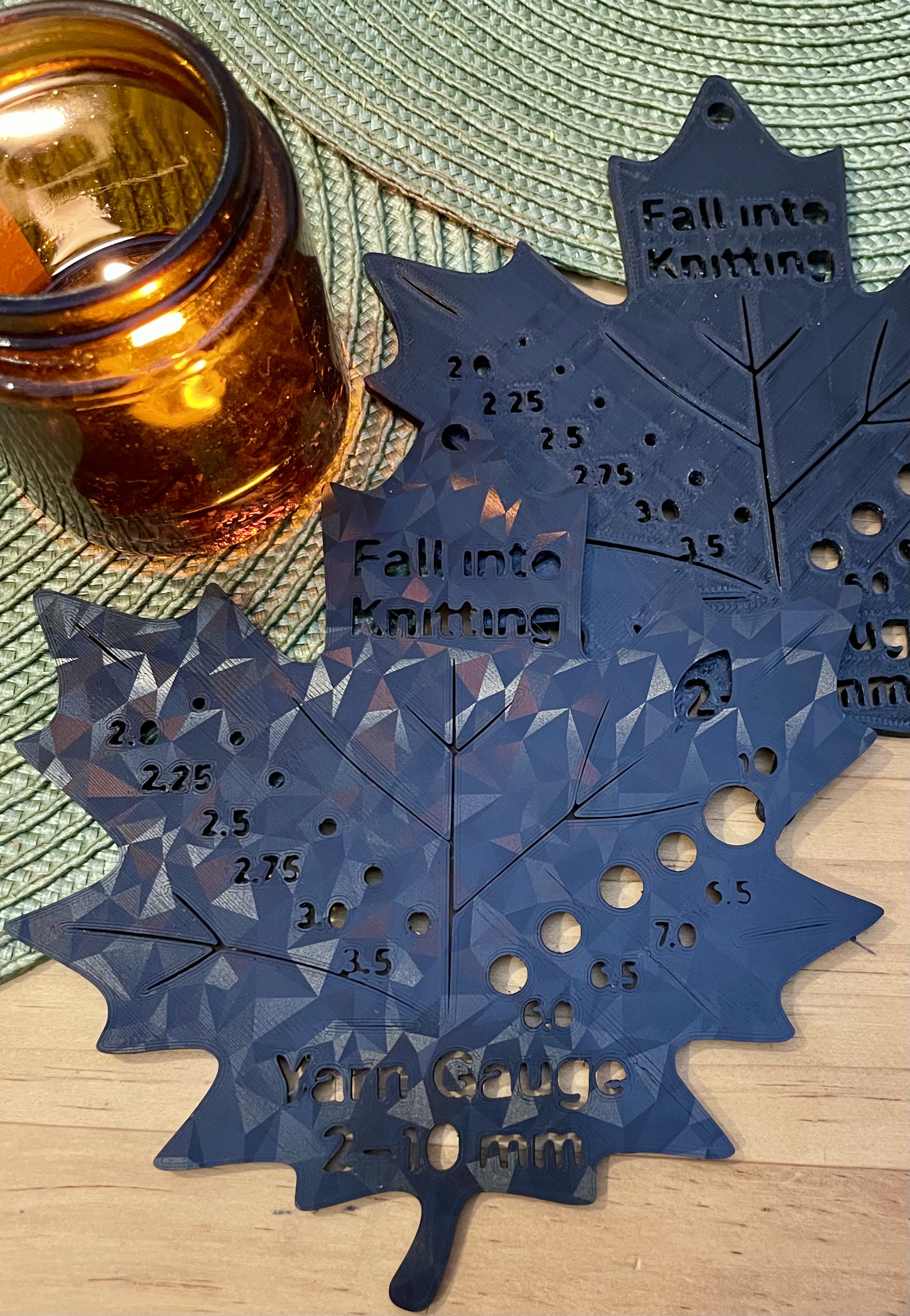Yarn Gauge 2–10 mm (Maple Leaf Knitting Needle Gauge)