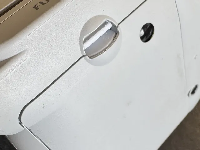 Instax Mini 8/9 replacement back cover clip