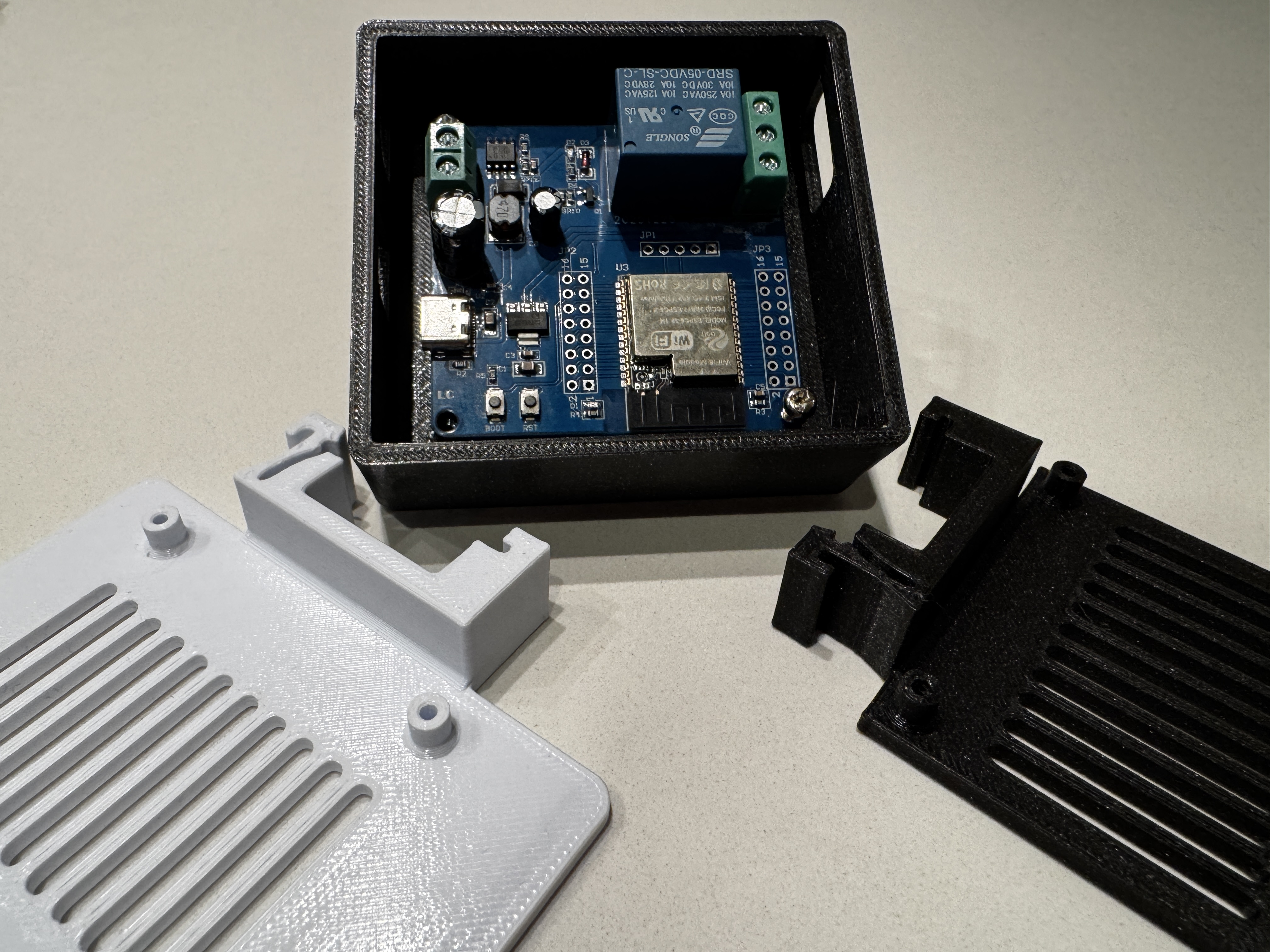 ESP32-C6 DEV Board DIN rail mount