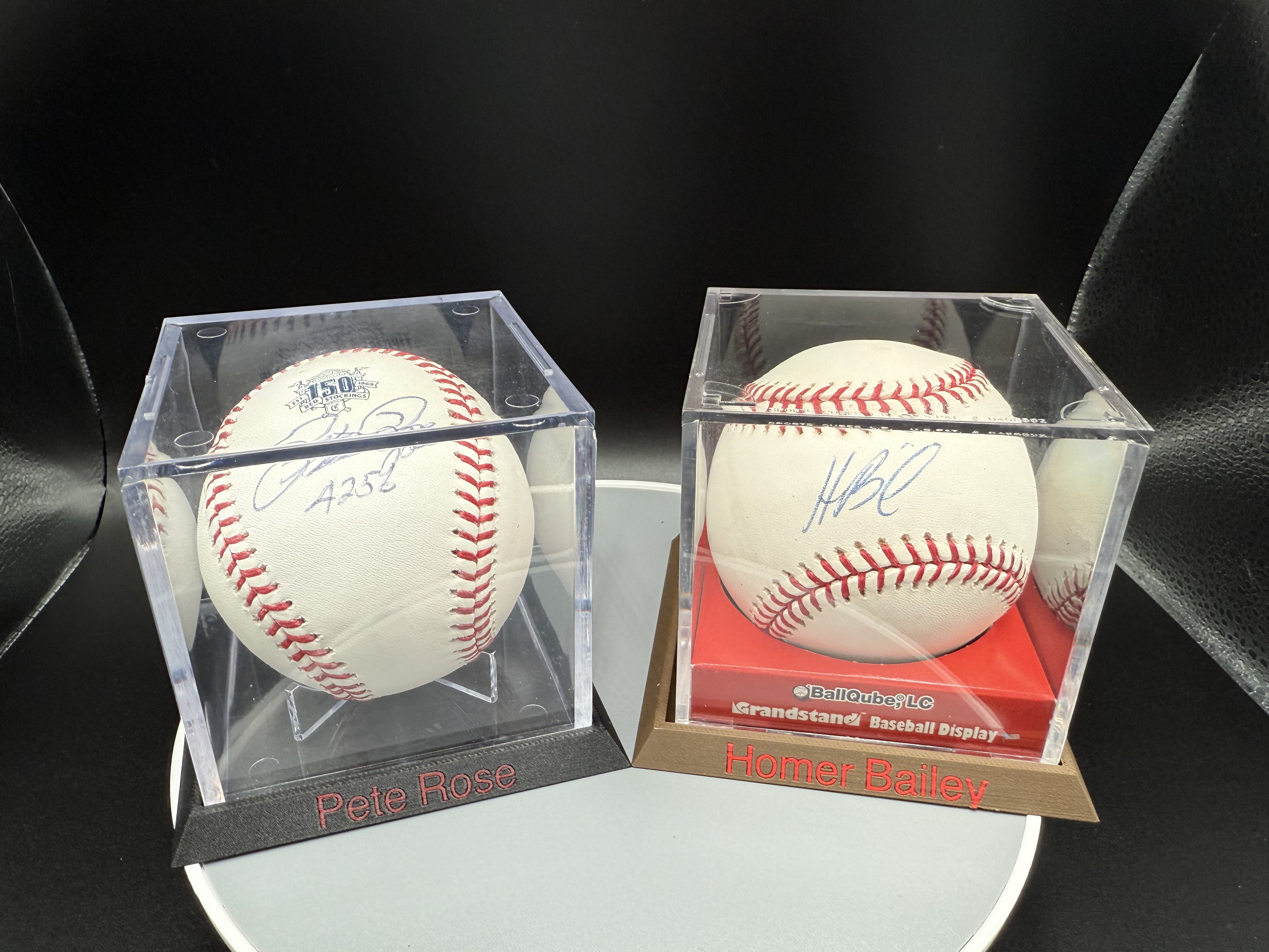 Miniatura 5 do modelo 3D Customizable Baseball Display Stand
