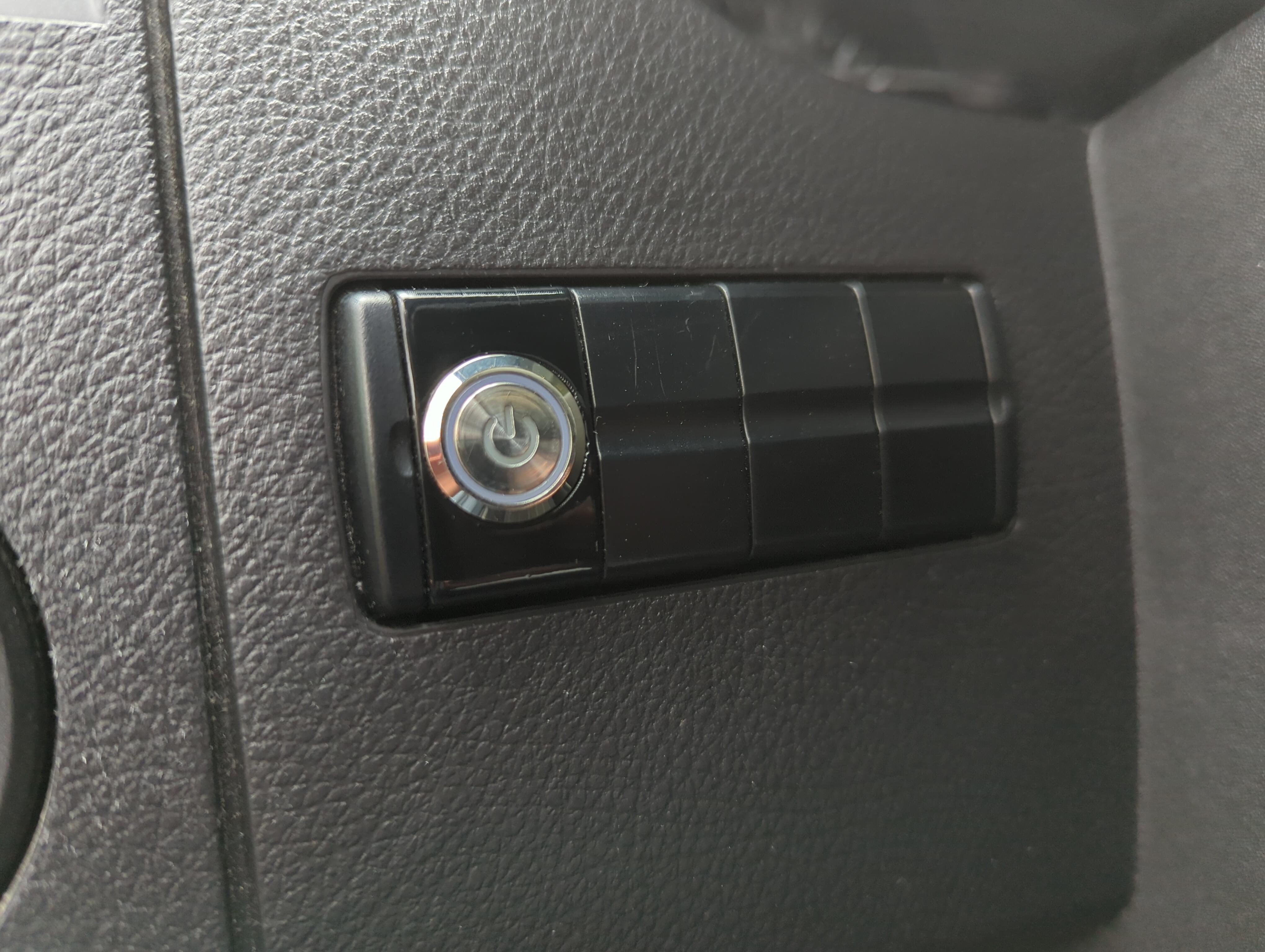 Dash Switch Holder for Sprinter 906 2007-18 (16mm Switch)
