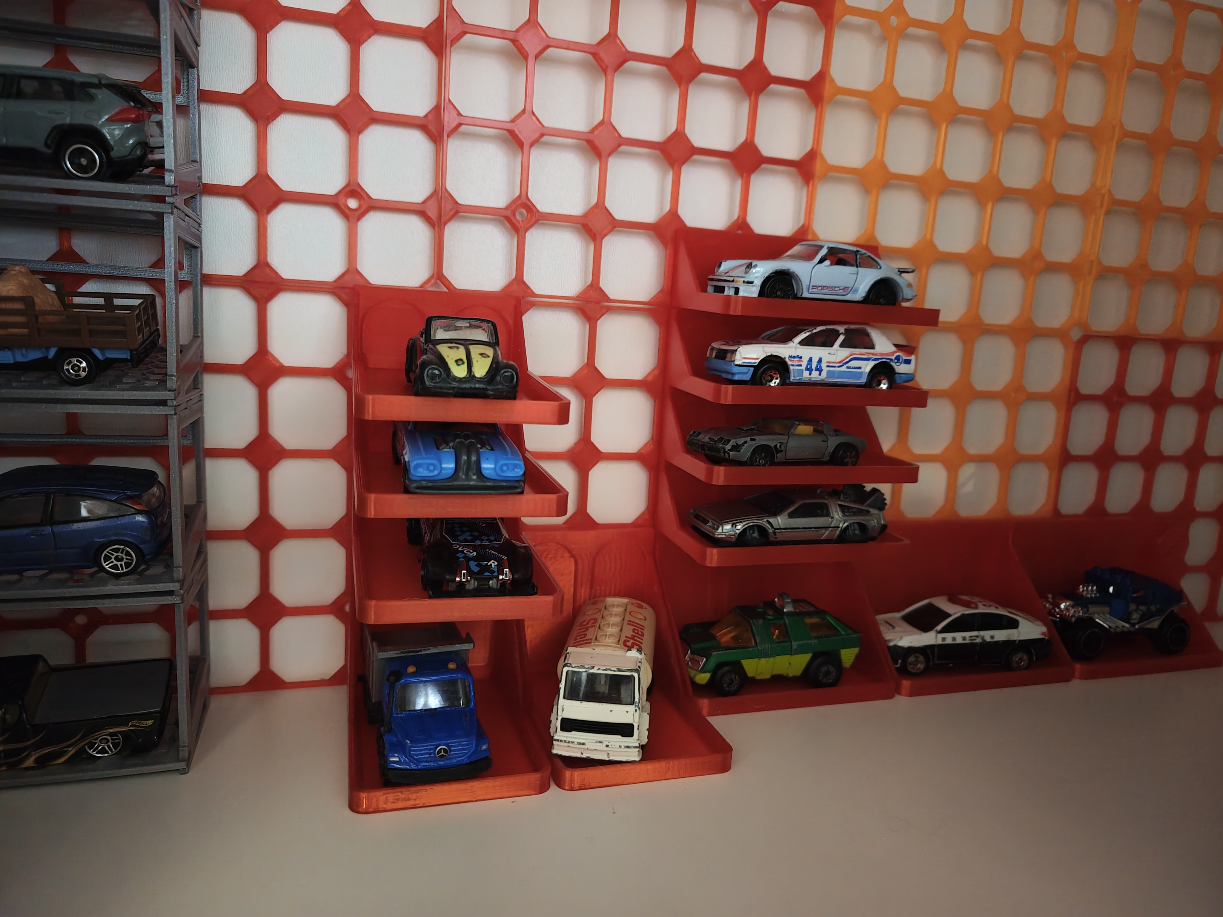 openGrid Shelves for HotWheels (with Gridfinitity aesthetics*)