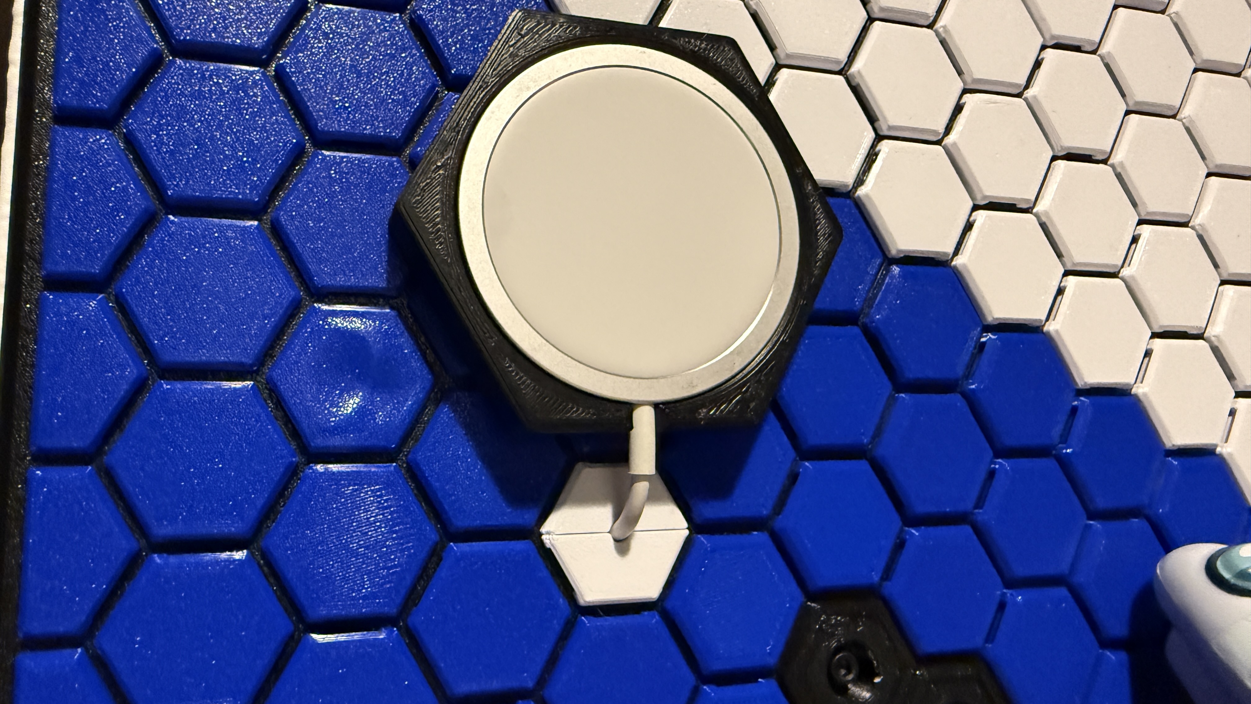 HSW Apple Magsafe Charger Mount 3D model by mkronmiller