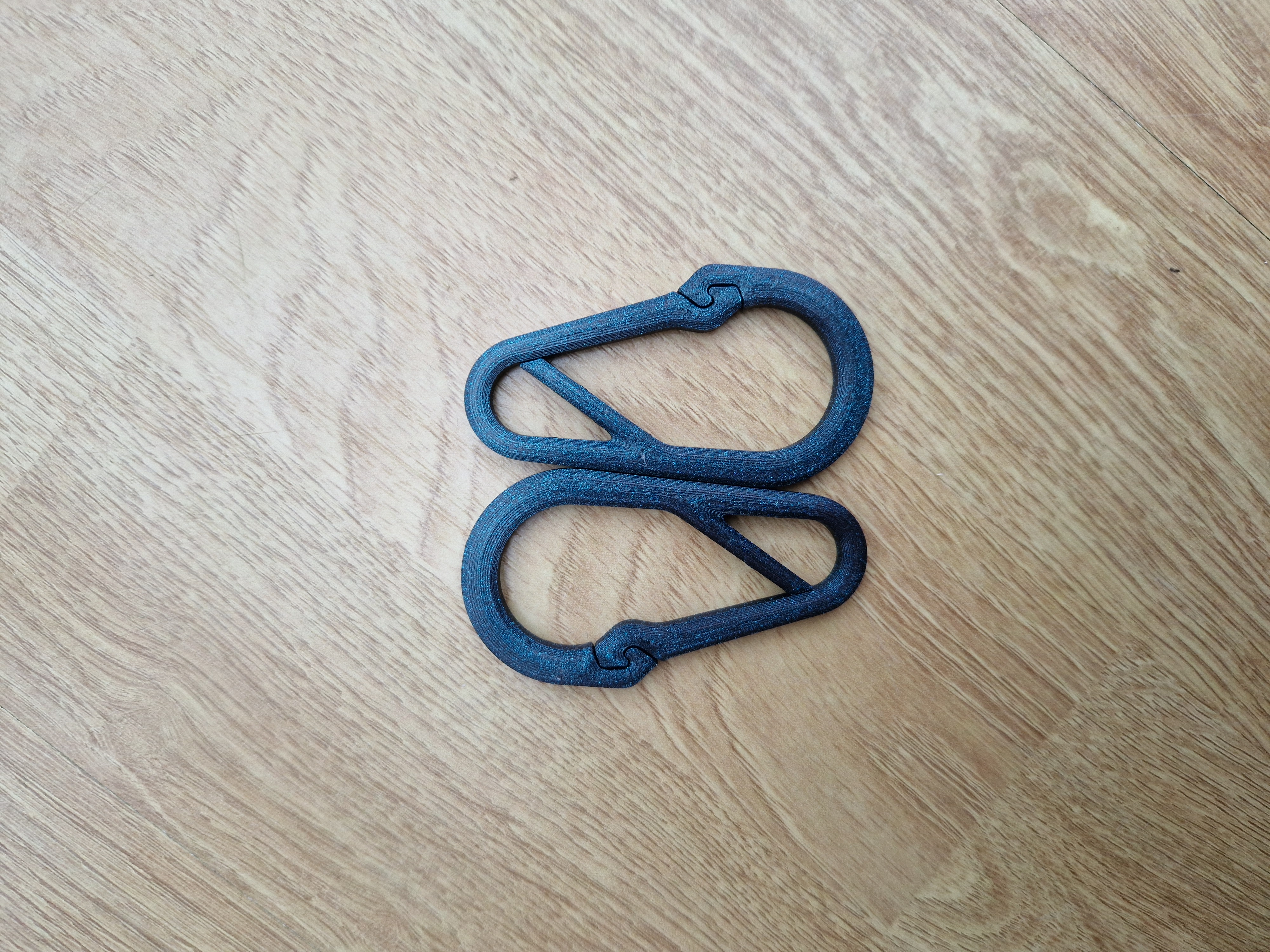 Partitioned Carabiner and Intersecting Locking Hook