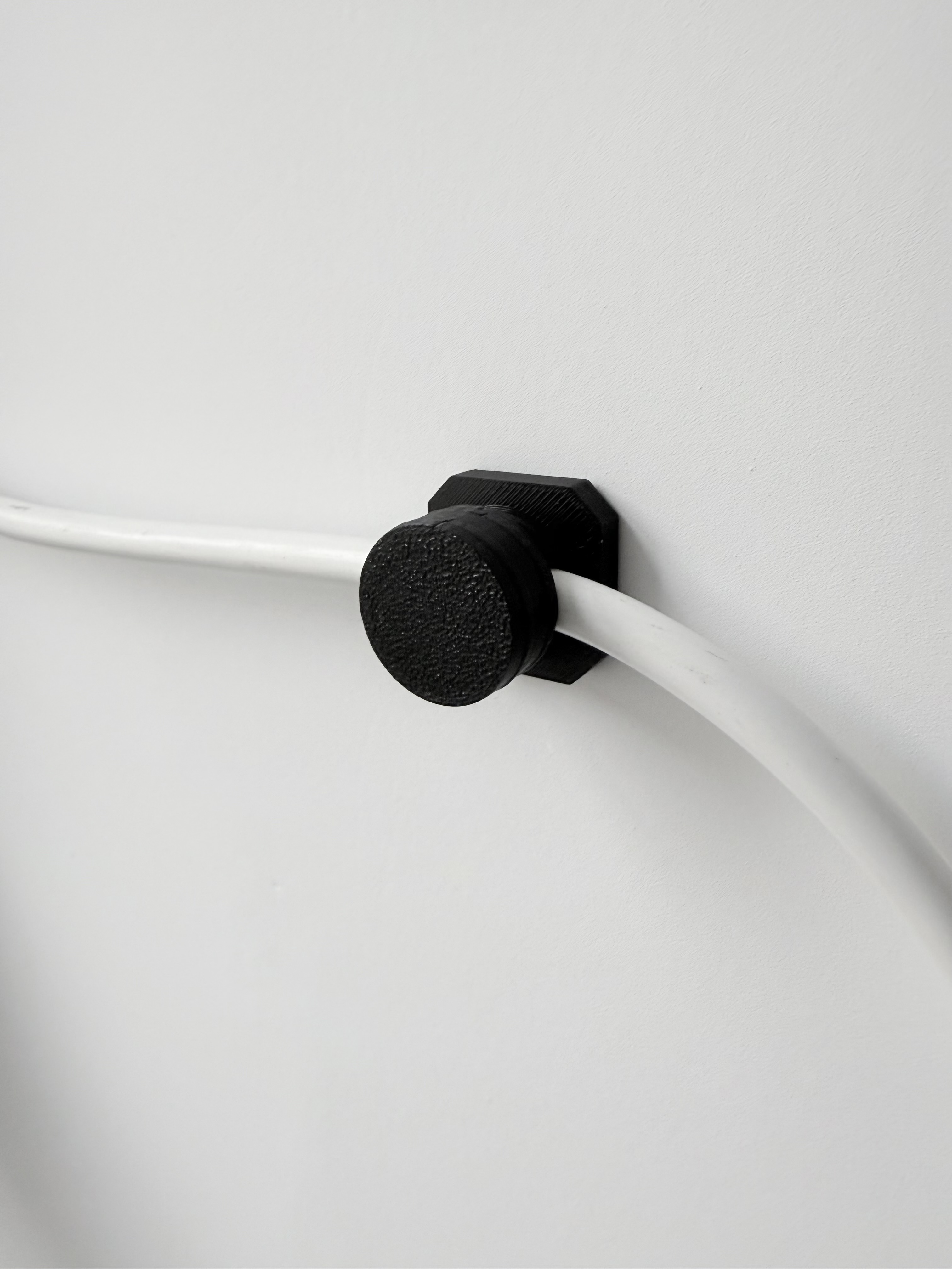 Wire Wall Mount