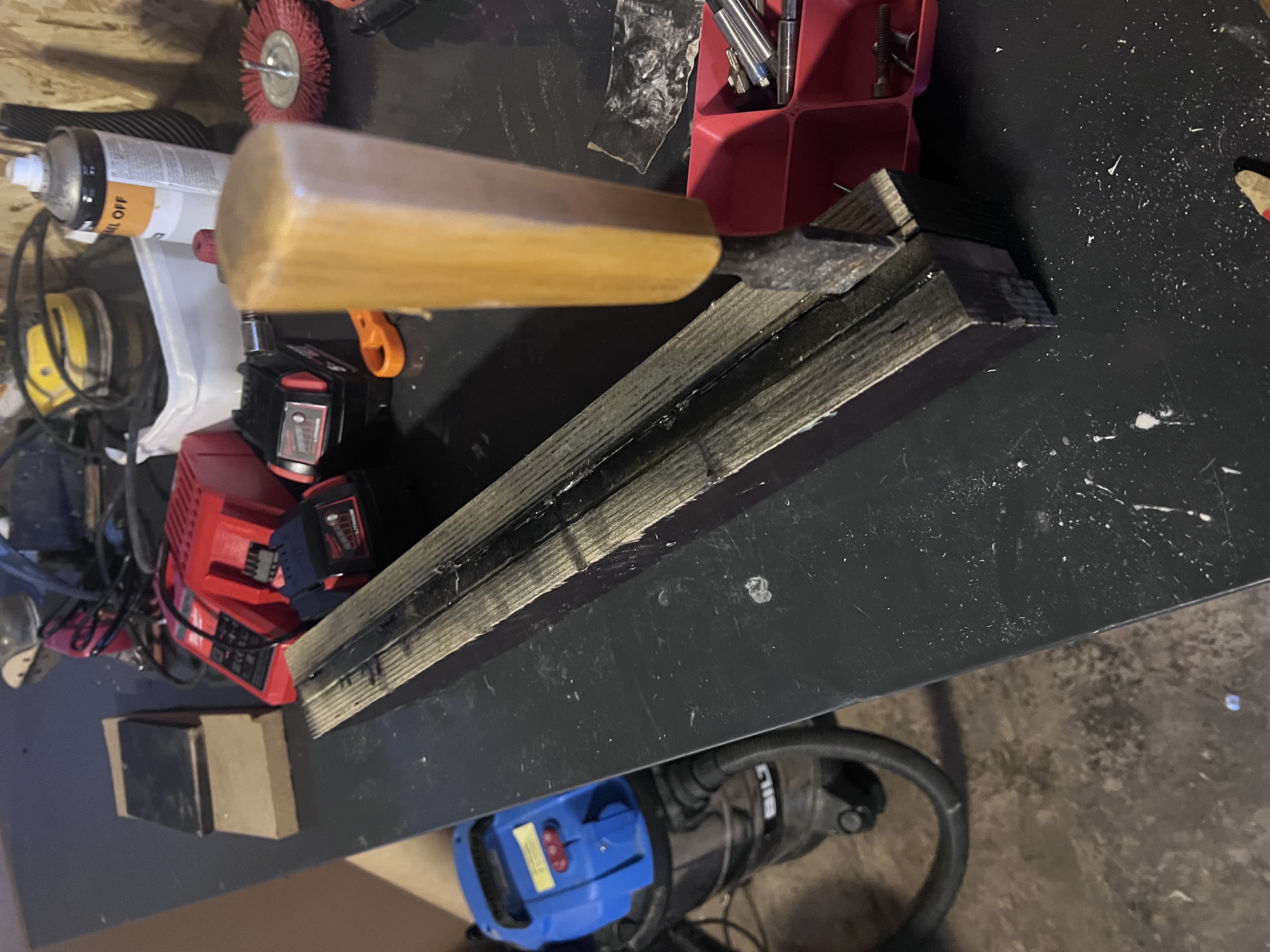 Hydrofoil stab compression mold — thumbnail 25