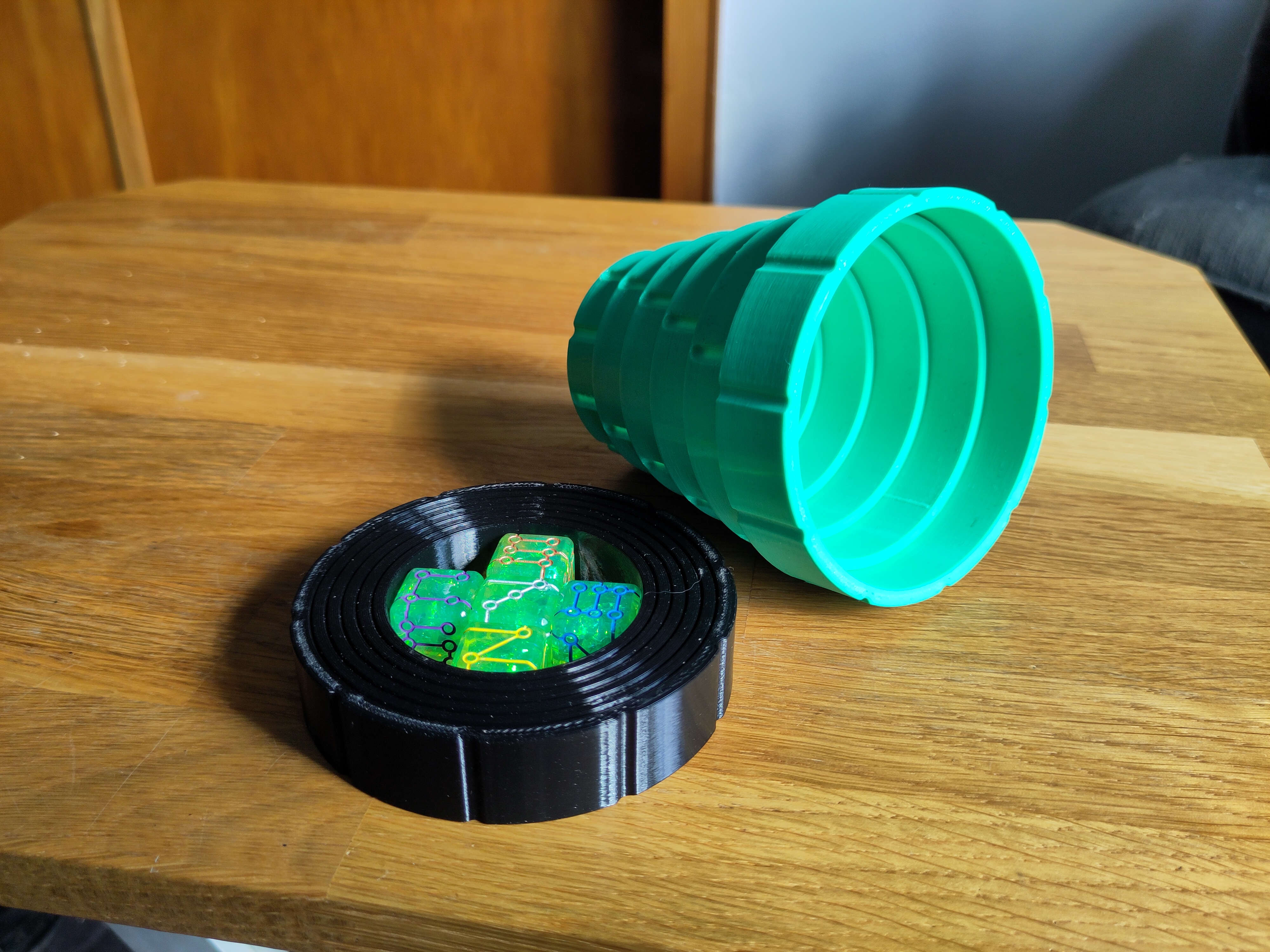 Collapsible Dice Cup