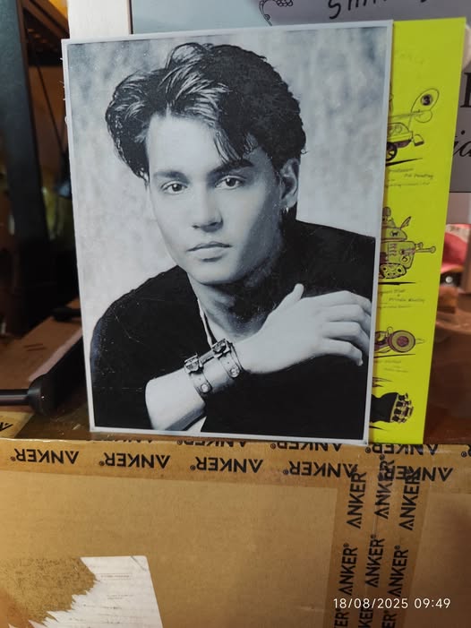 johnny Depp — thumbnail 2