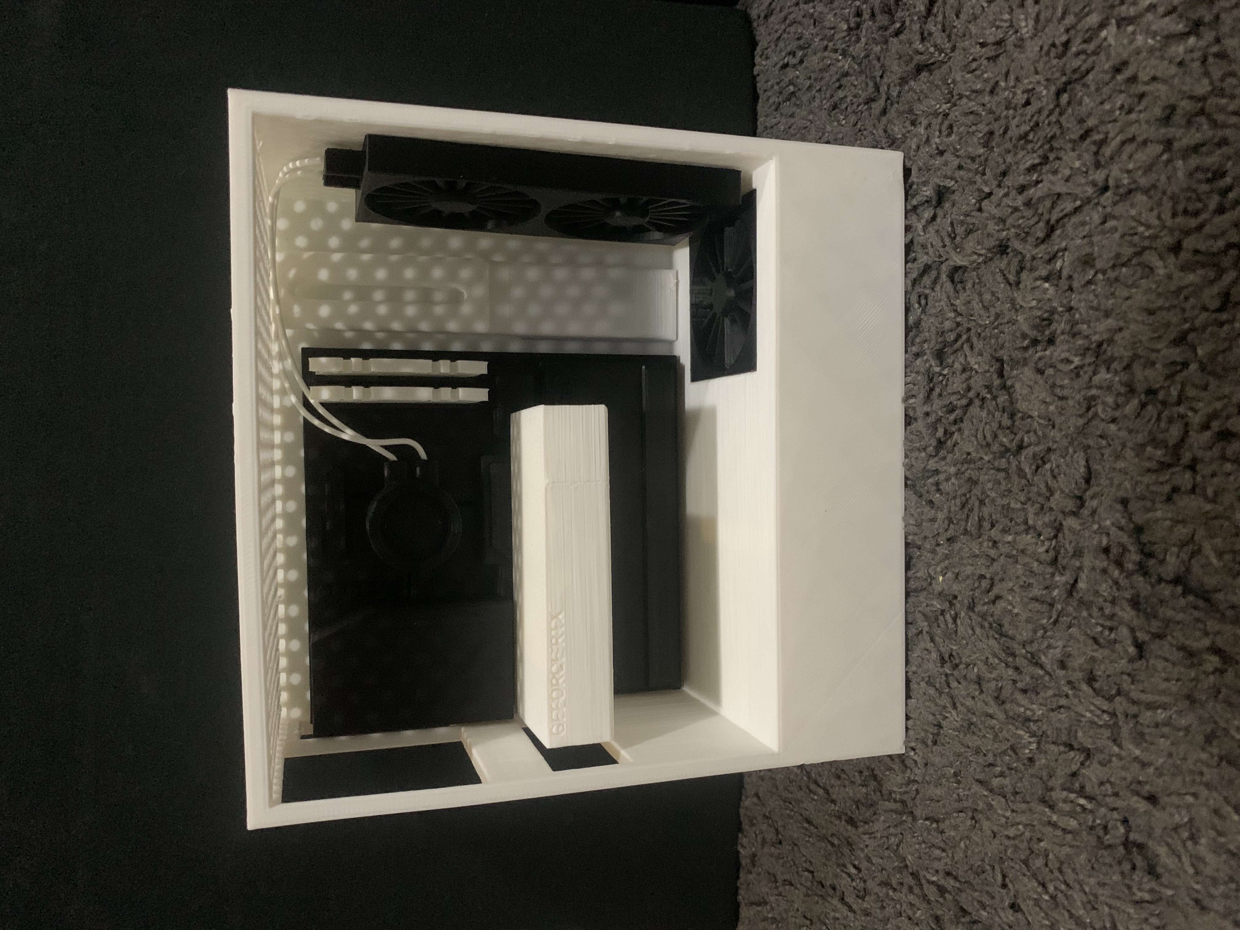 NZXT Mini Custom PC — miniatura 6