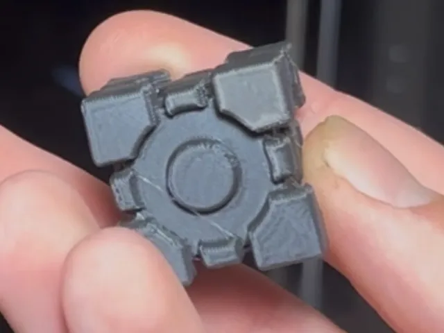 portal inspired test cube for 3d printer / companion cube