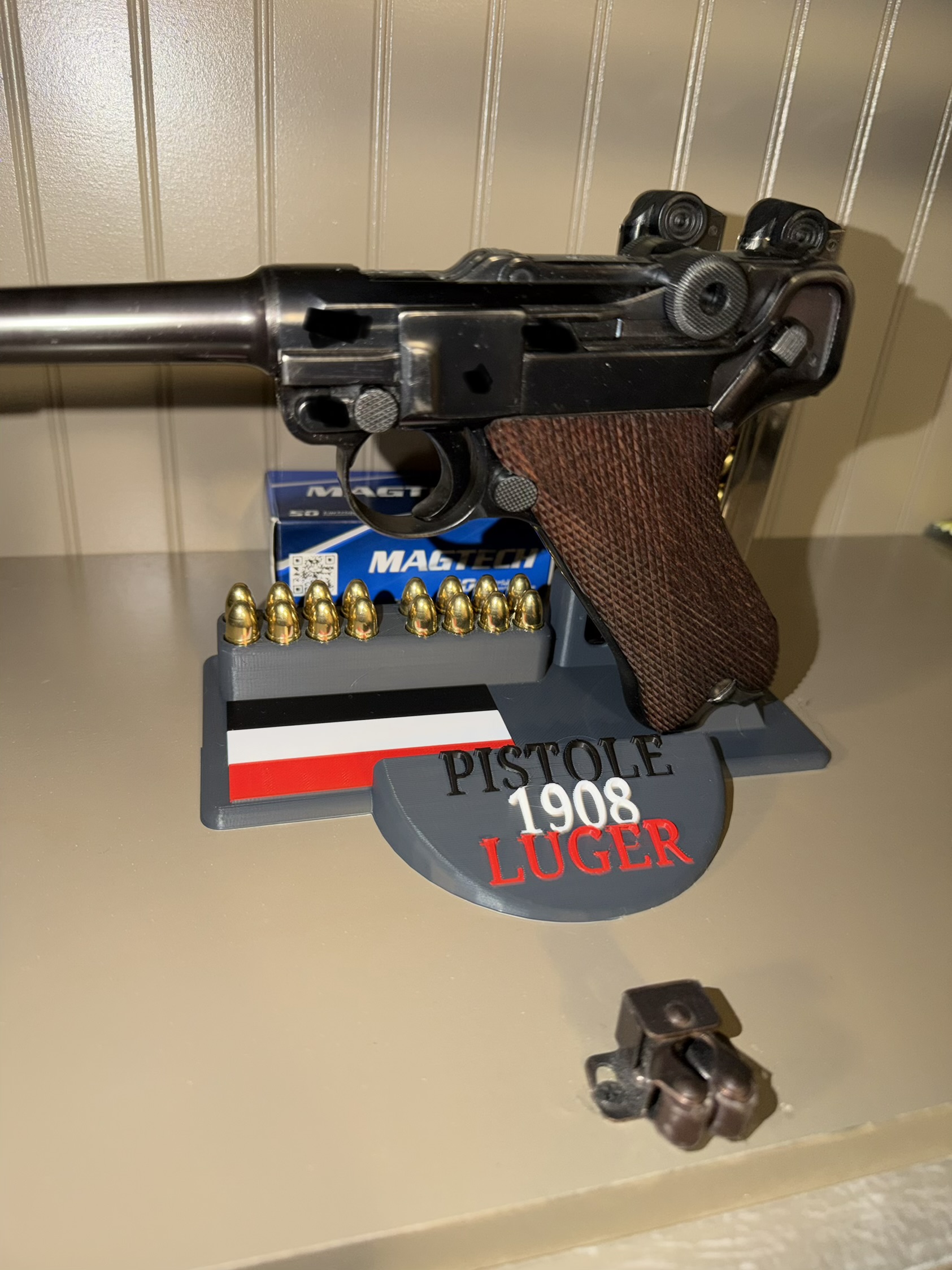 P08 Luger Disaply Stand Pre-Colored