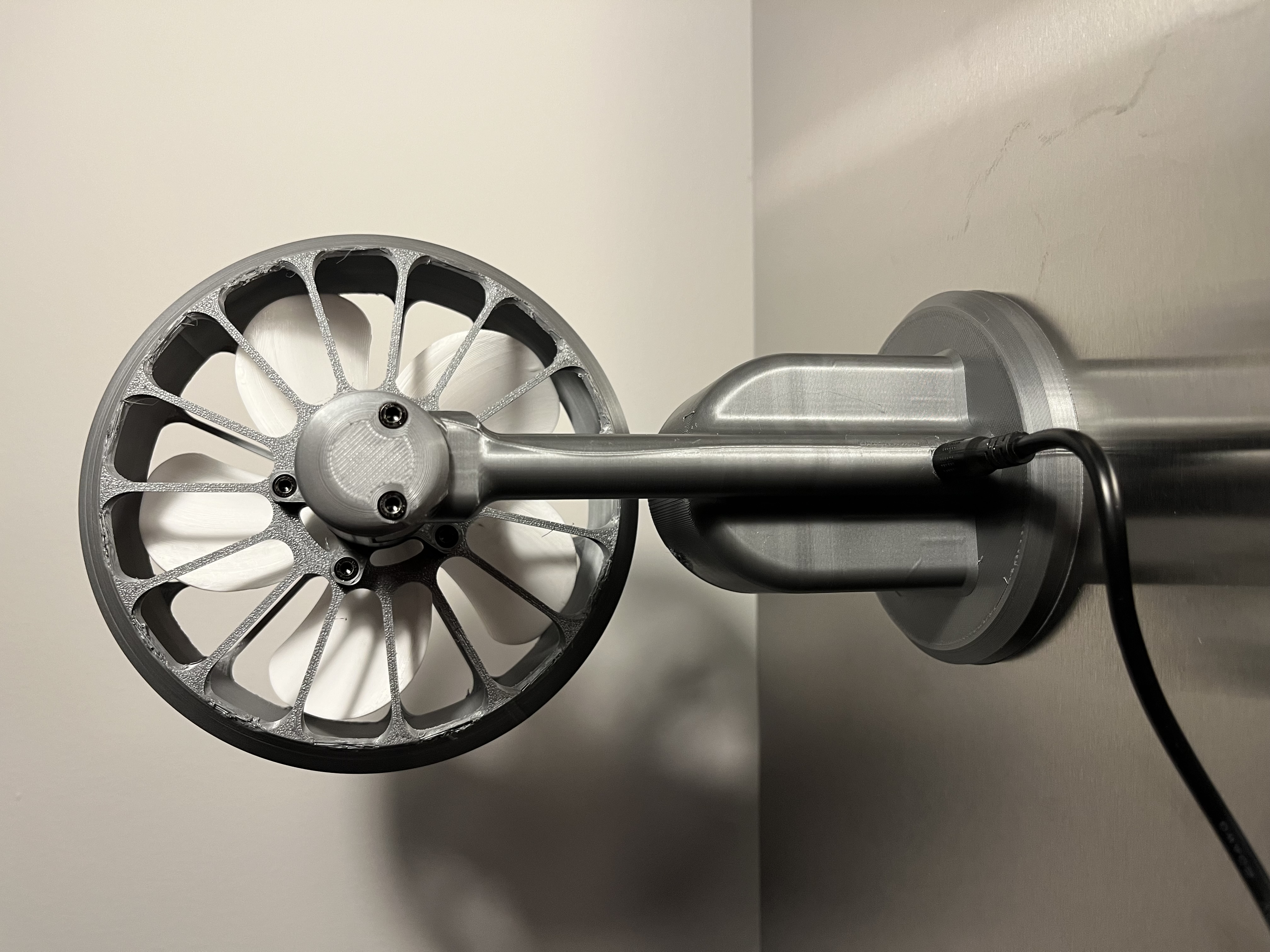 3D Printed Desktop Fan v1 — thumbnail 4