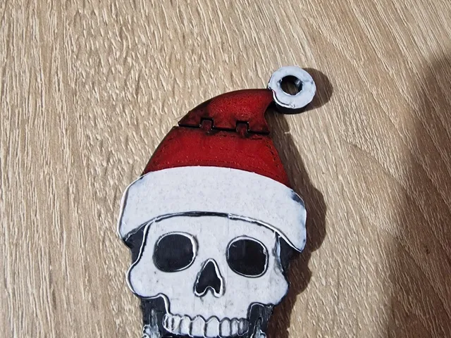 Santa Claus skull keychain
