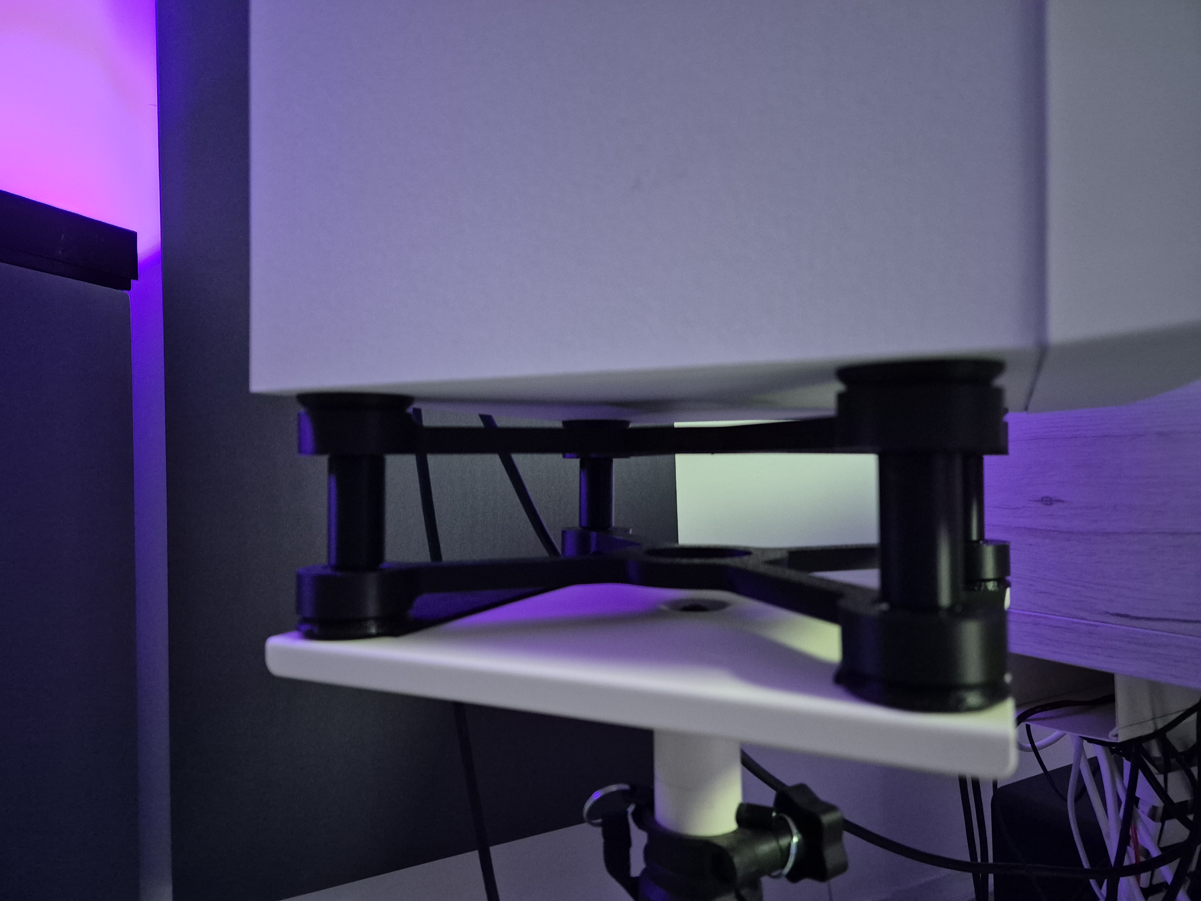 Isolation Stand — miniatura 3
