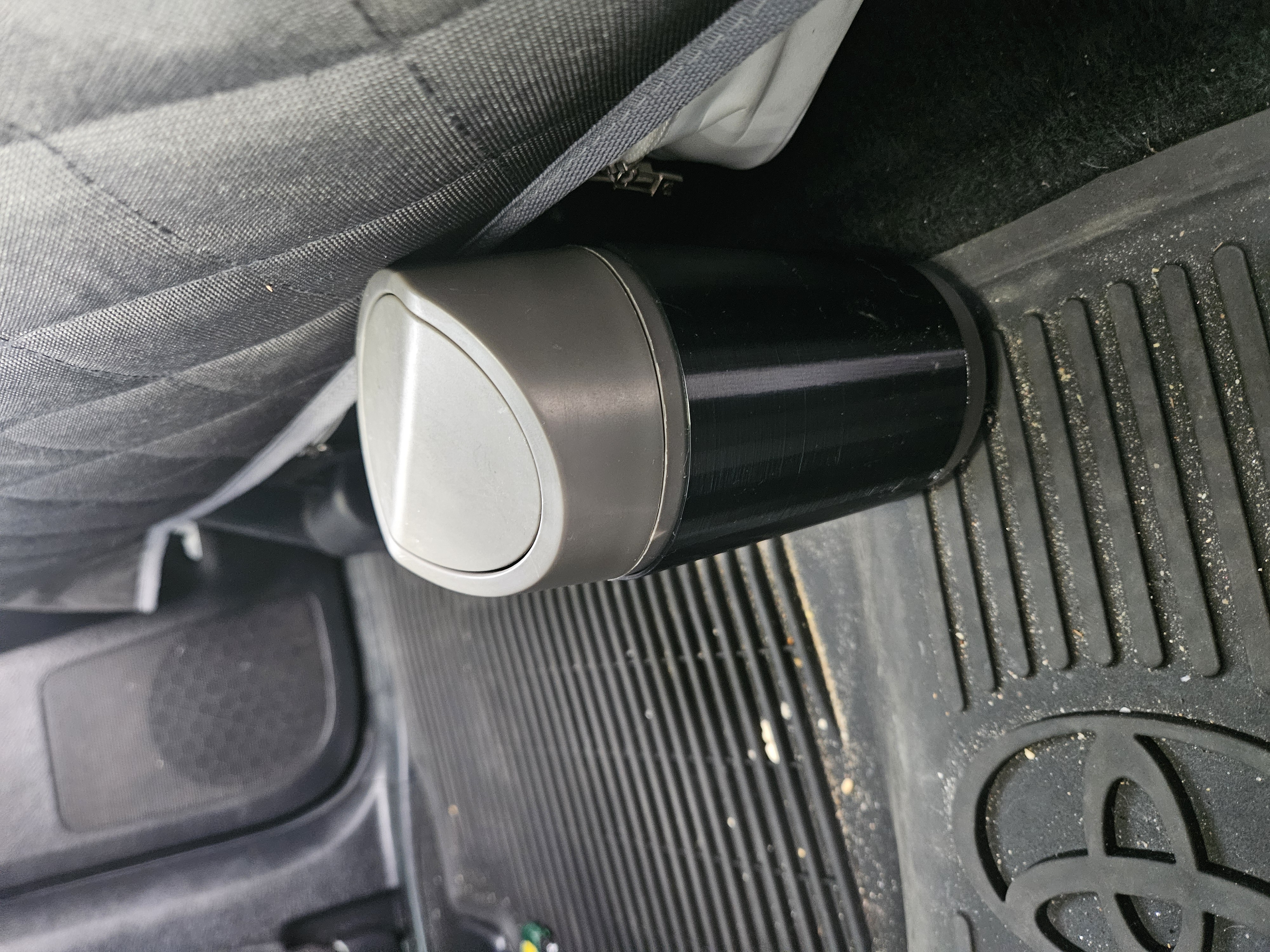 Bungee Cup Holder