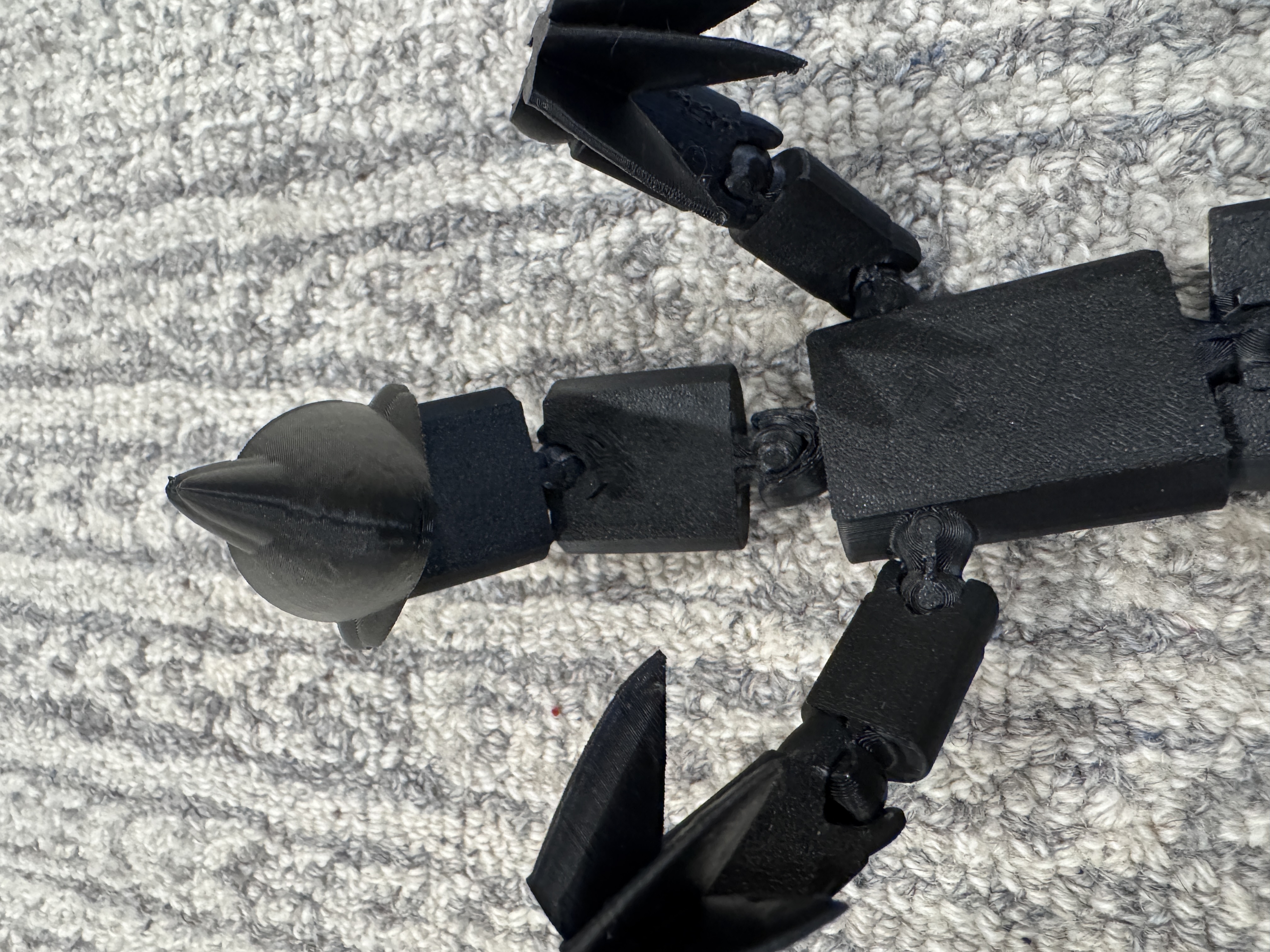 Tall Posable Lizard — thumbnail 12