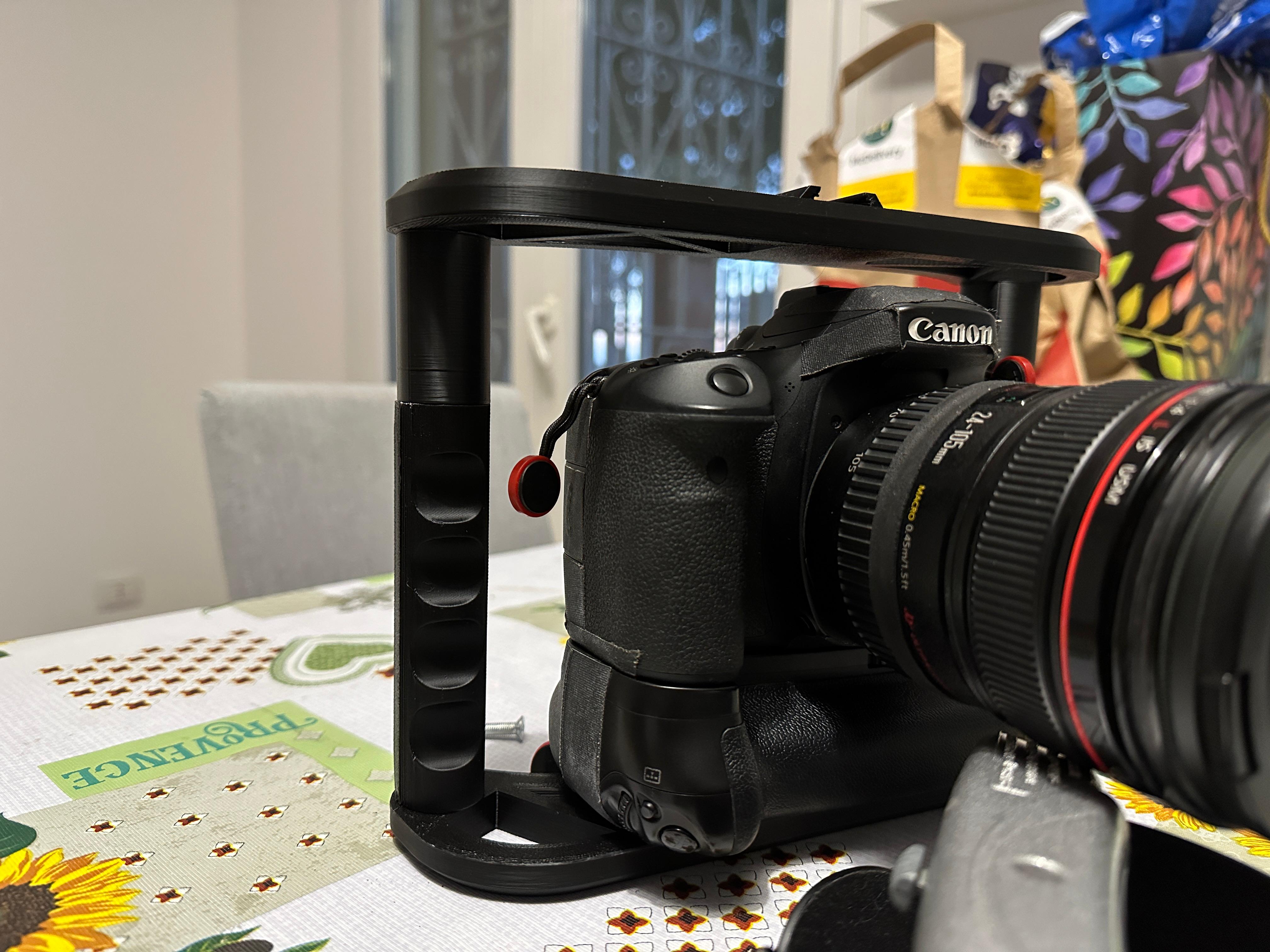 Miniatura 2 do modelo 3D DSLR Camera Cage