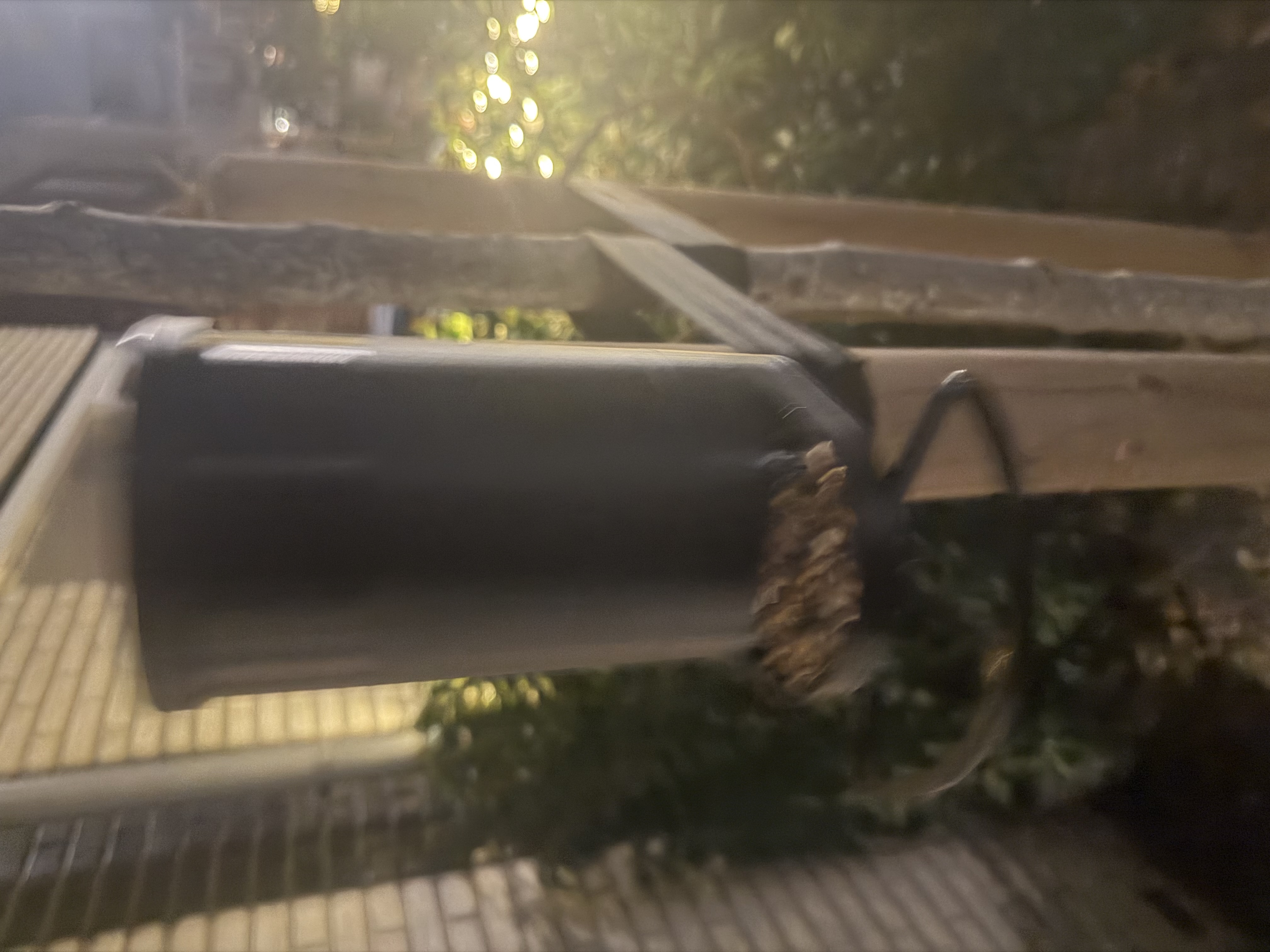 mountable birdfeeder — thumbnail 3