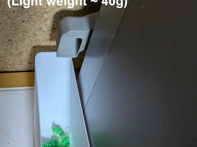 Light weight (~40g) poop chute for QIDI Plus 4