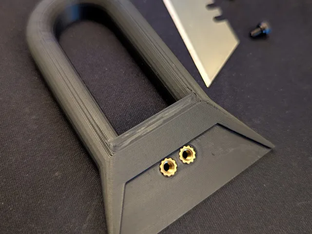 Razor Blade / utility knife Scraper with heat-set insert