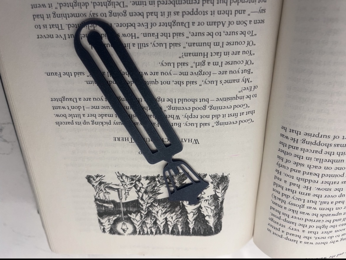 Narnia lamp post bookmark