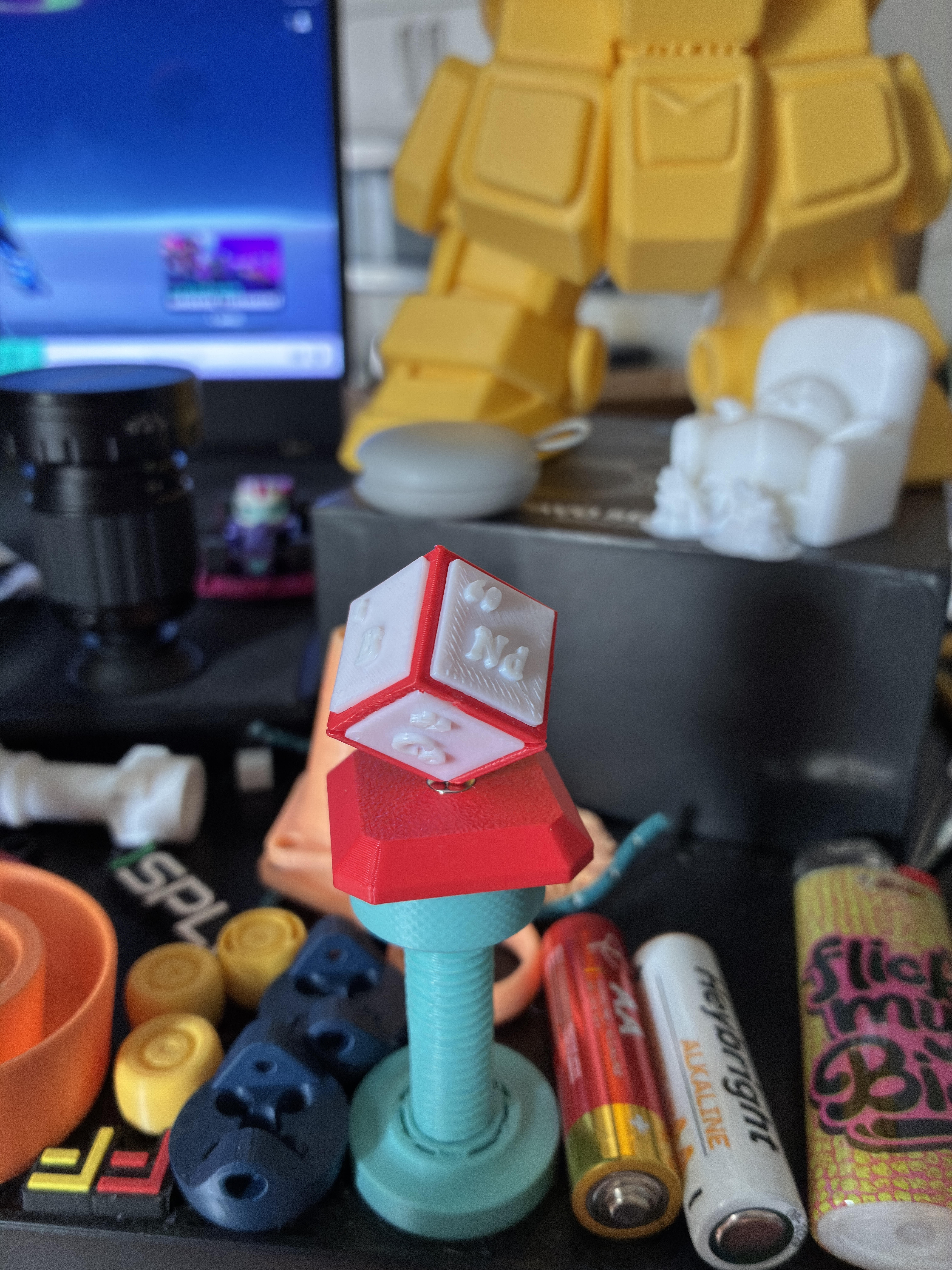 Magnet Cube Balance with Elements — thumbnail 2