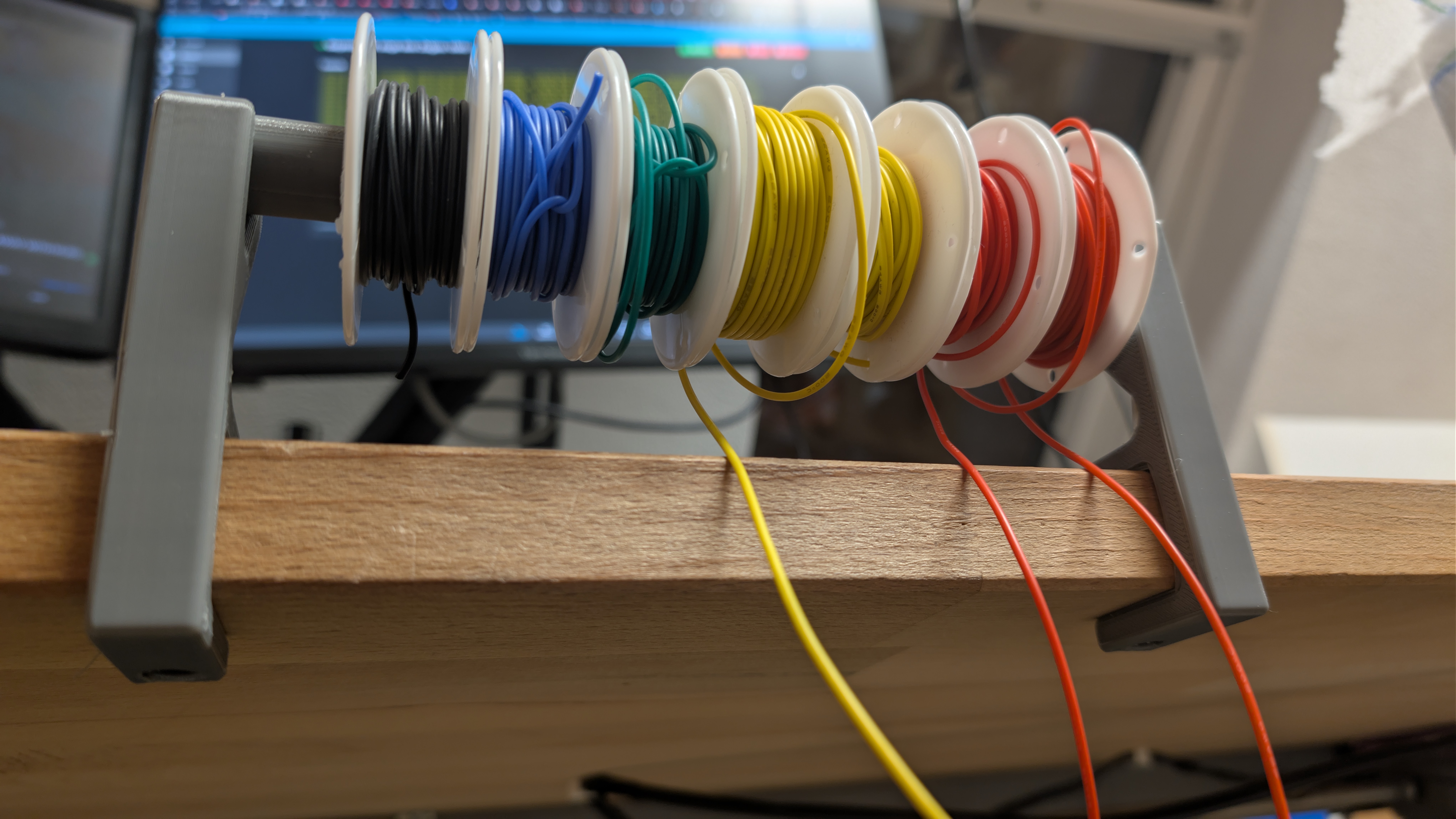 AWG cable spool desk mounter, Freecad Parametric design