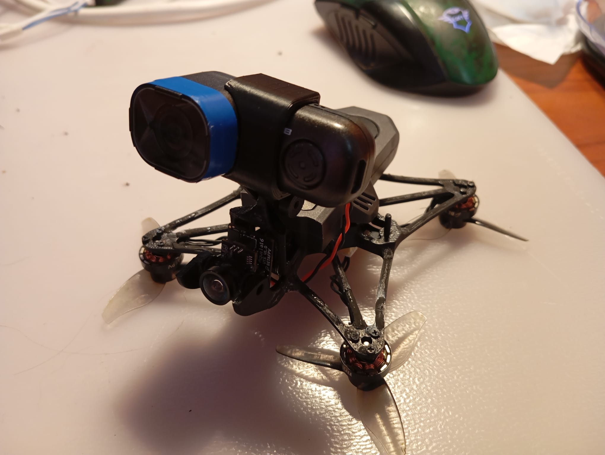 Aquila 16 RunCam Thumb-Pro 4K mount